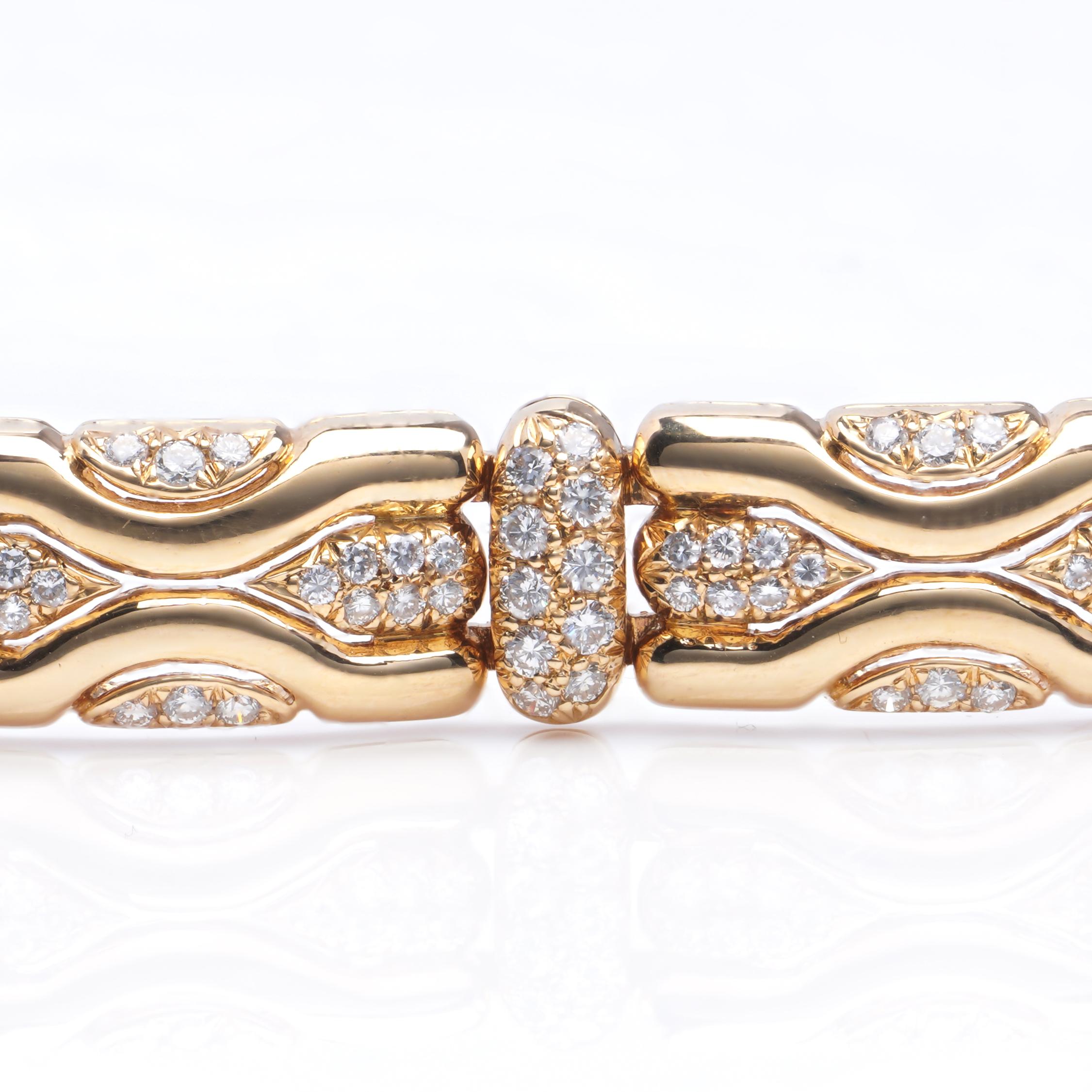 Boucheron 18kt. Gold Bracelet with 2.86 Cts. Diamonds For Sale 3