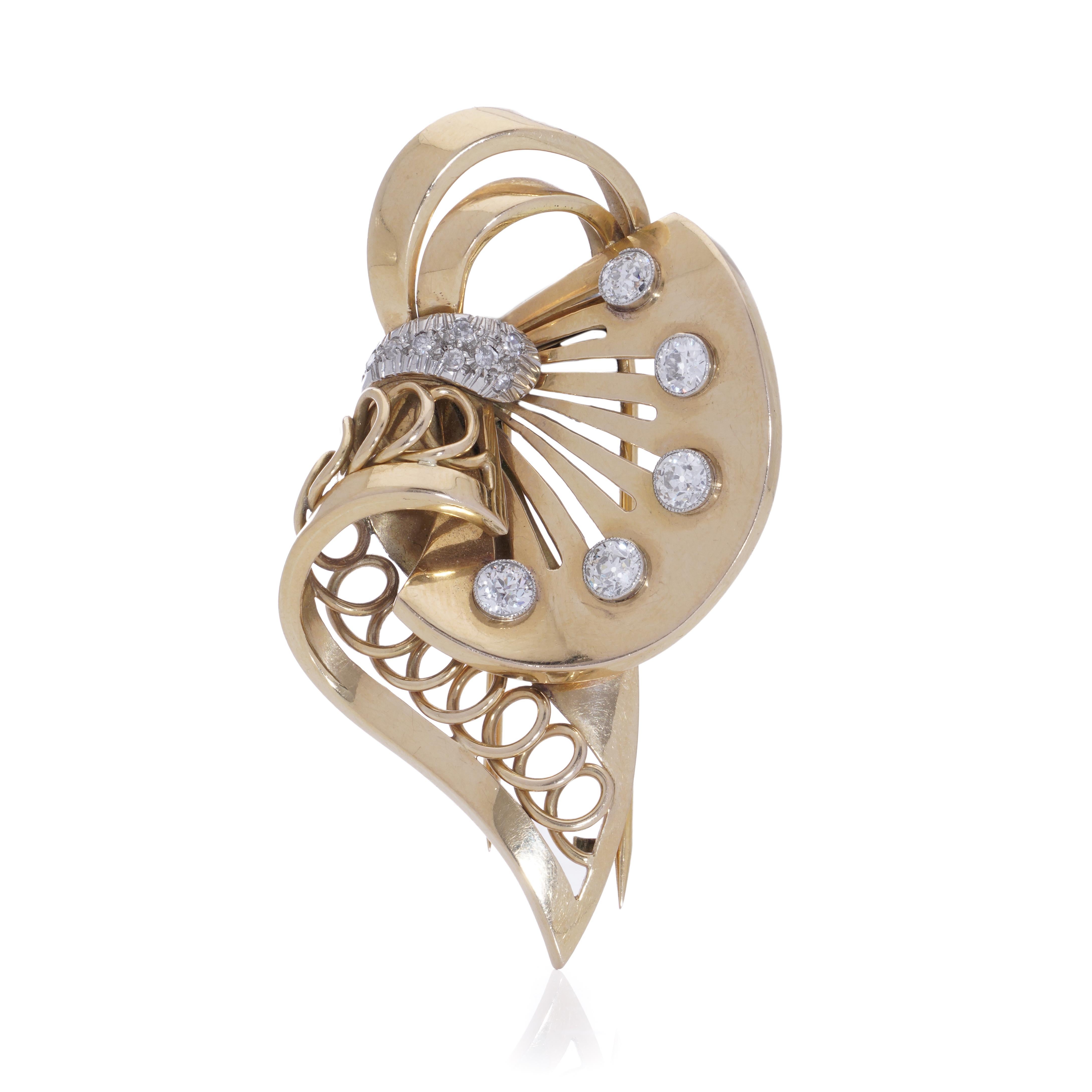 Boucheron 18kt. yellow gold and platinum retro brooch For Sale 1