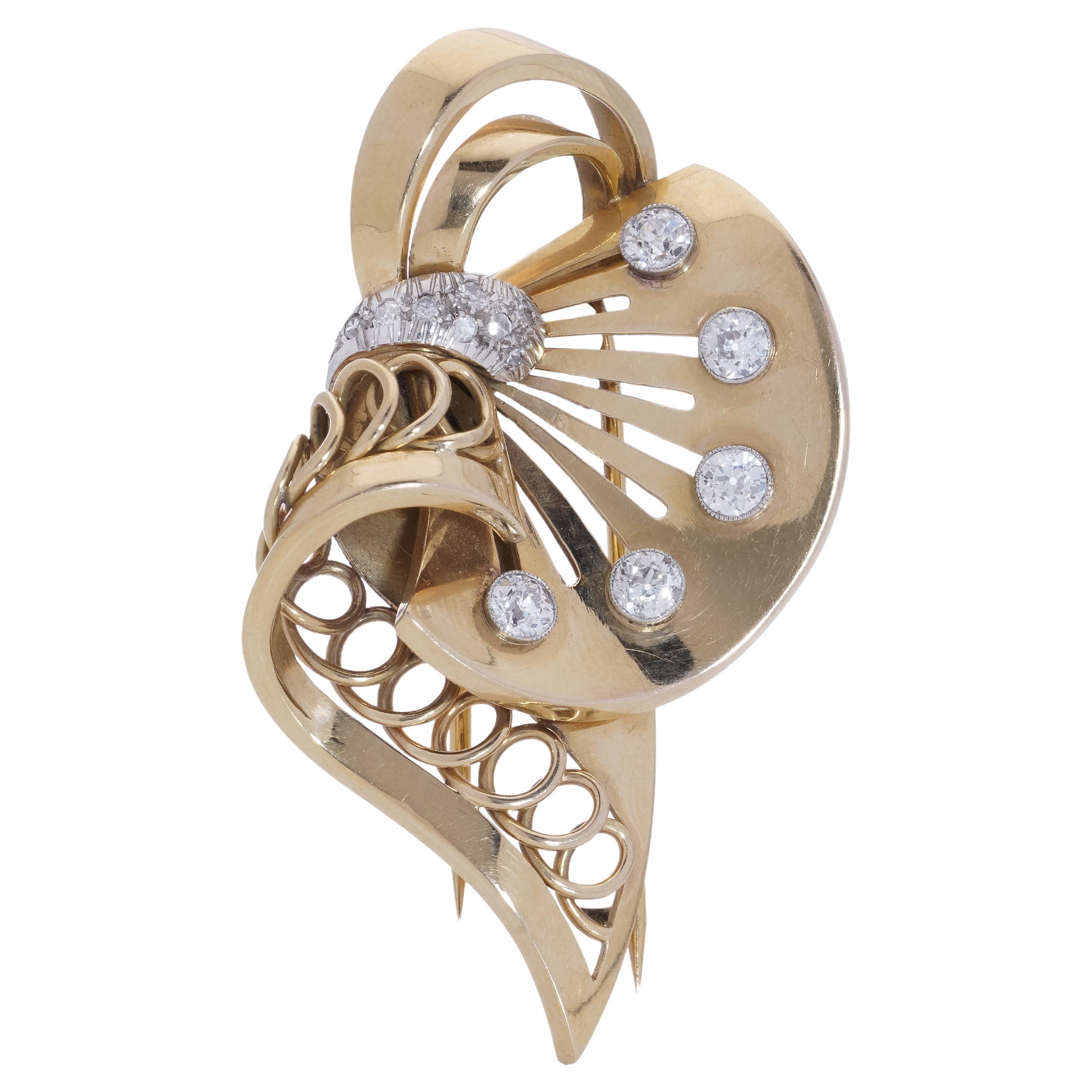Boucheron 18kt. yellow gold and platinum retro brooch For Sale