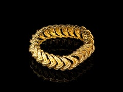 Bracelet BOUCHERON en or jaune 18 carats, Paris, vers 1940, signé et numéroté