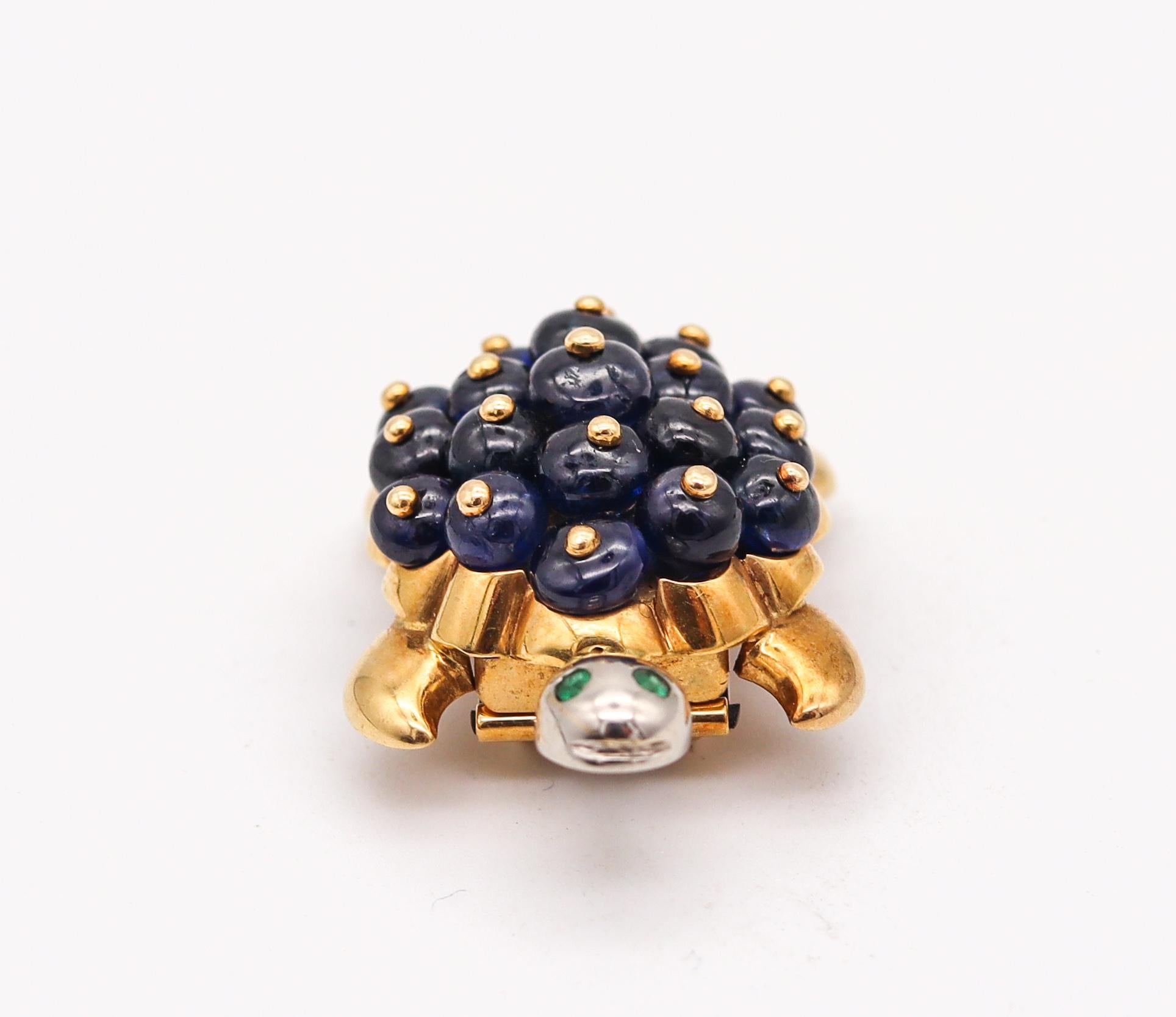 Cabochon Boucheron 1960 Paris Turtle Brooch In 18Kt Gold With 15.24 Cts Sapphires Emerald For Sale