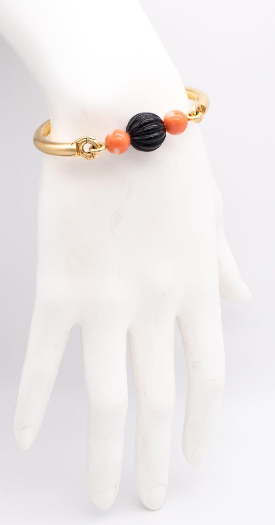 BOUCHERON 1970 Paris Colorful Bracelet In 18Kt Yellow Gold With Coral And Onyx 1