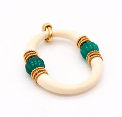 Boucheron 1970 Paris Retro Pendant in 18kt Gold with White Coral and Chrysoprase