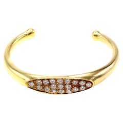 Boucheron 1980s Diamond 18 Karat Yellow Gold Bangle Bracelet