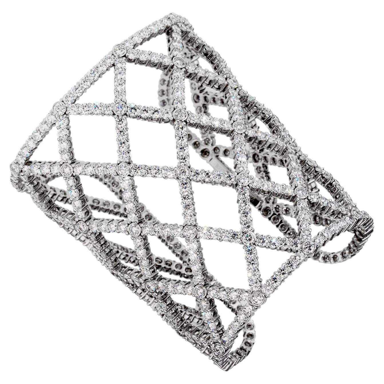 Pre-owned Boucheron 64.47ct Weave Diamond 18k White Gold Cuff Bangle Bracelet