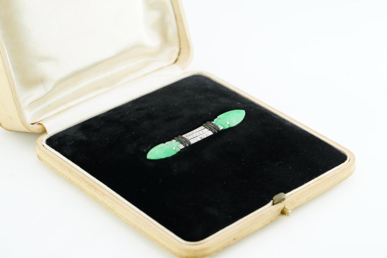 Old European Cut Boucheron Art Deco Platinum Brooch with Natural Jade, Onyx and Diamonds For Sale