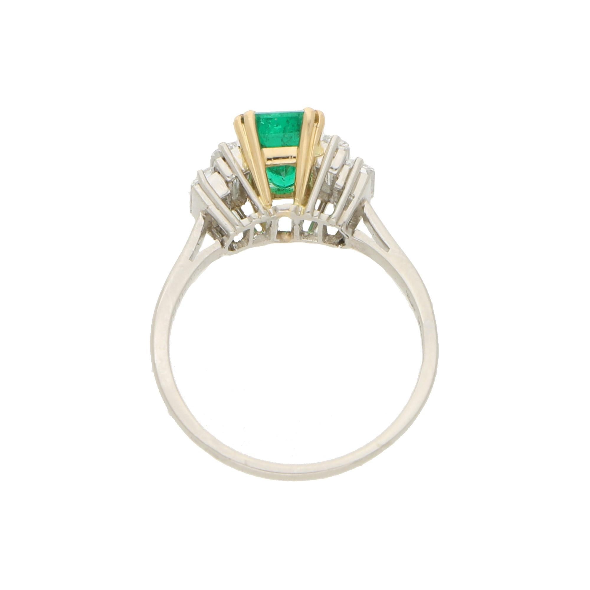 Boucheron Art Deco Stil Smaragd und Diamant Verlobungsring in Platin im Zustand „Gut“ in London, GB