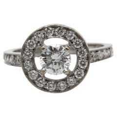 Boucheron AVA Bague halo de diamants en or blanc