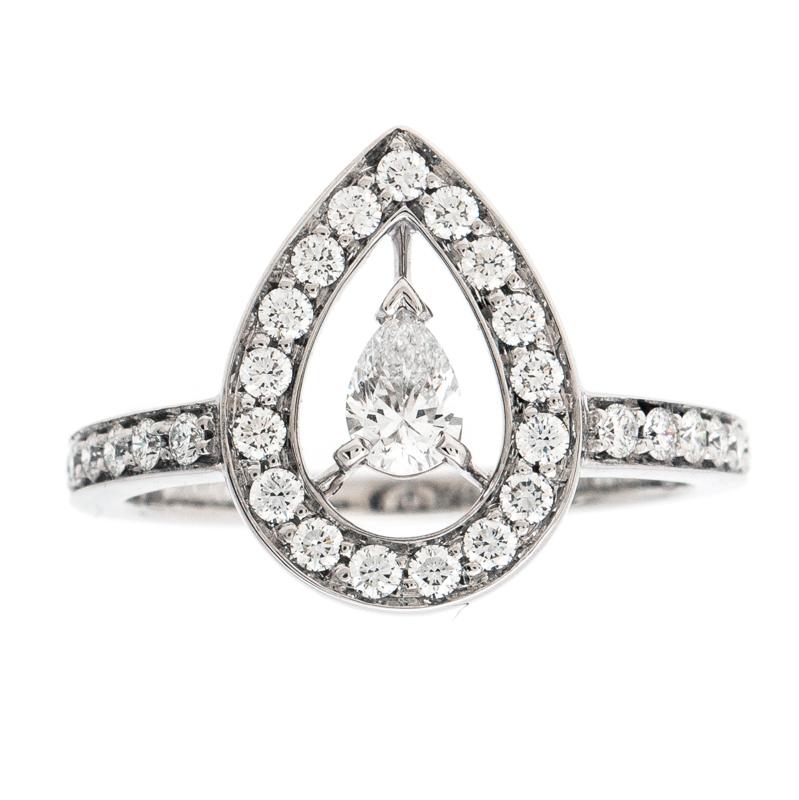 This incredible ring from Boucheron has been created by the Maison's skilled craftsmen with such precision that every line and curve is smoothened to perfection. On the 18k white gold band sits a large pear-cut diamond weighing approx 0.25ct and it