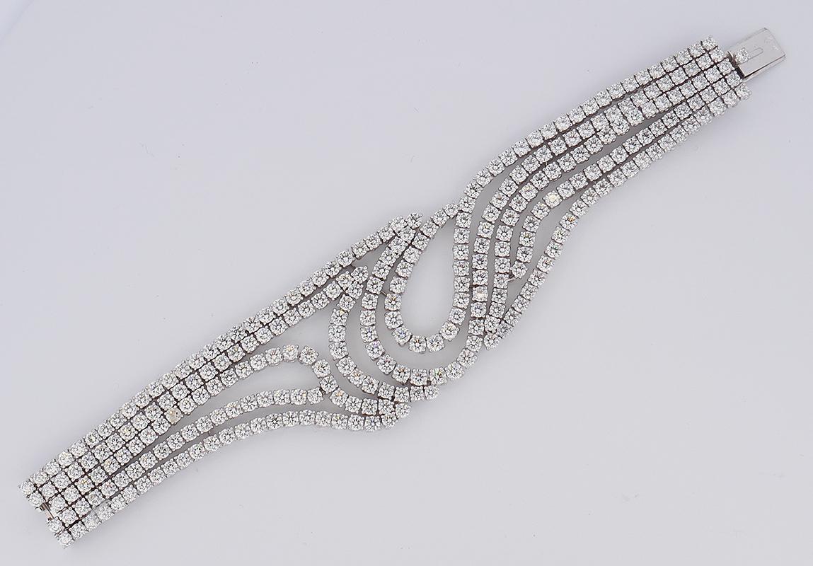 Boucheron Bracelet 18k White Gold Diamond Estate Jewelry For Sale 3