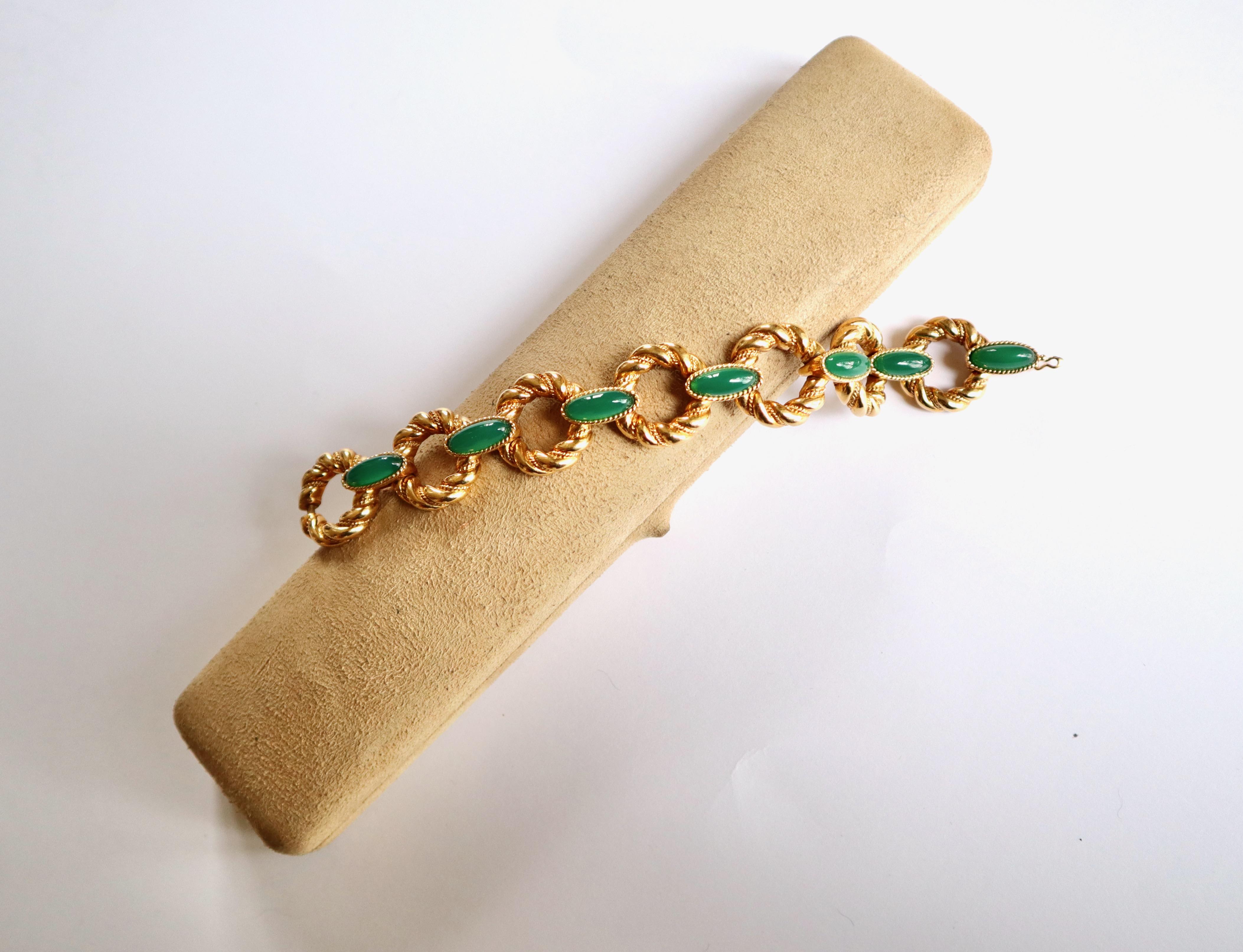 Boucheron Bracelet in Yellow Gold 18 Carat with Chrysoprase 1960 For Sale 7