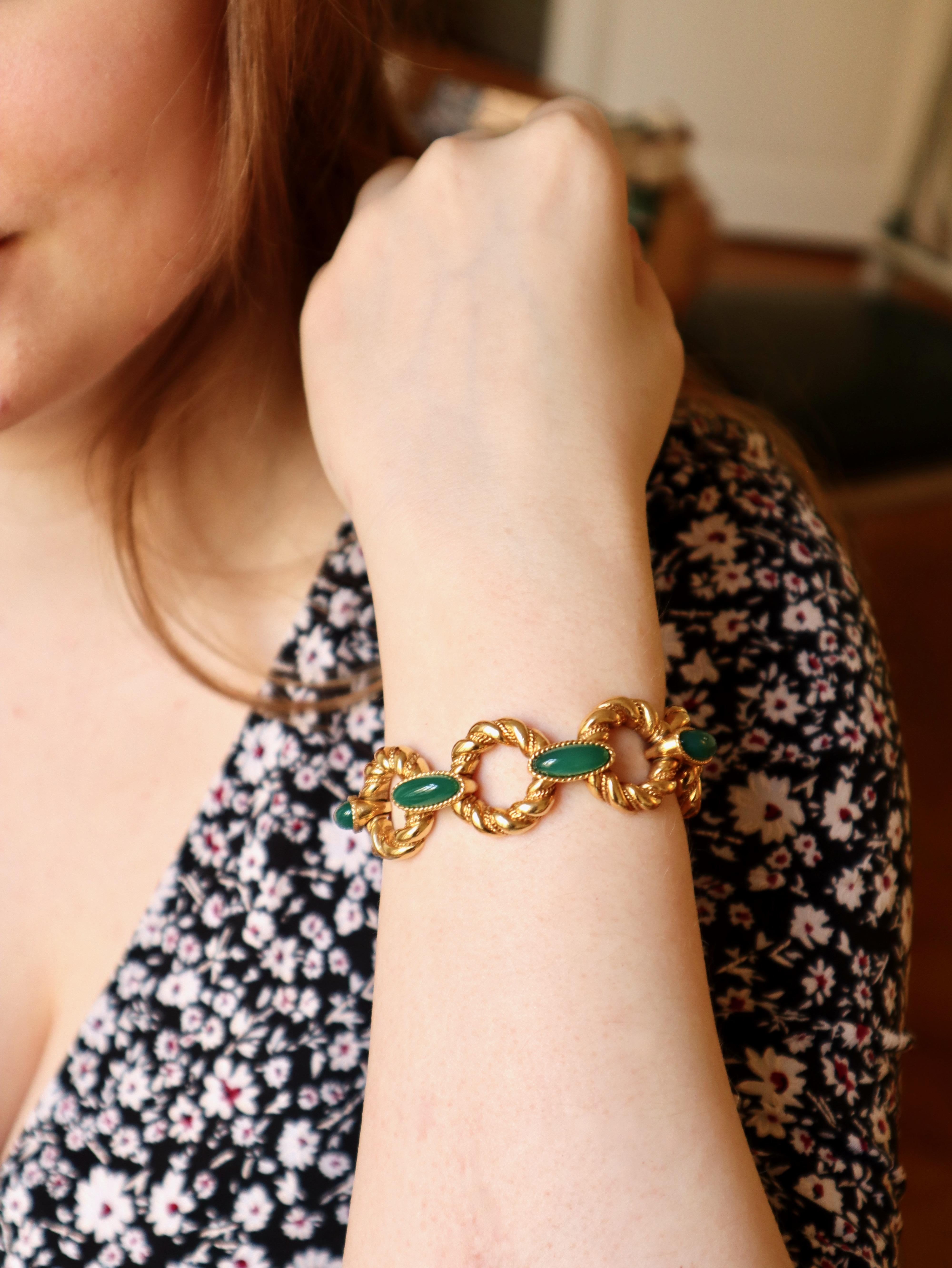 Bracelet Boucheron en or jaune 18 carats avec chrysoprase 1960 en vente 3