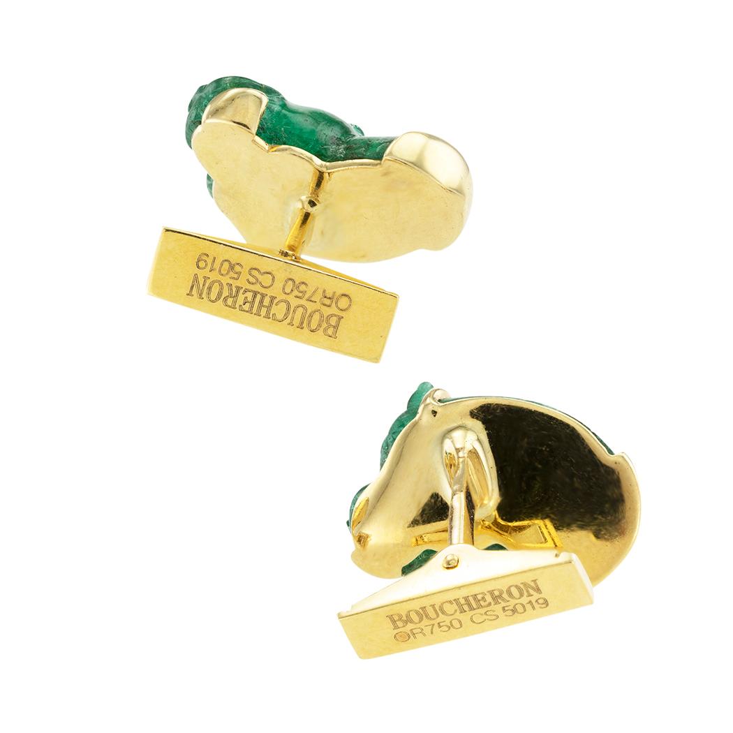 Boucheron Carved Emerald Panther Head Yellow Gold Cufflinks In Good Condition In Los Angeles, CA