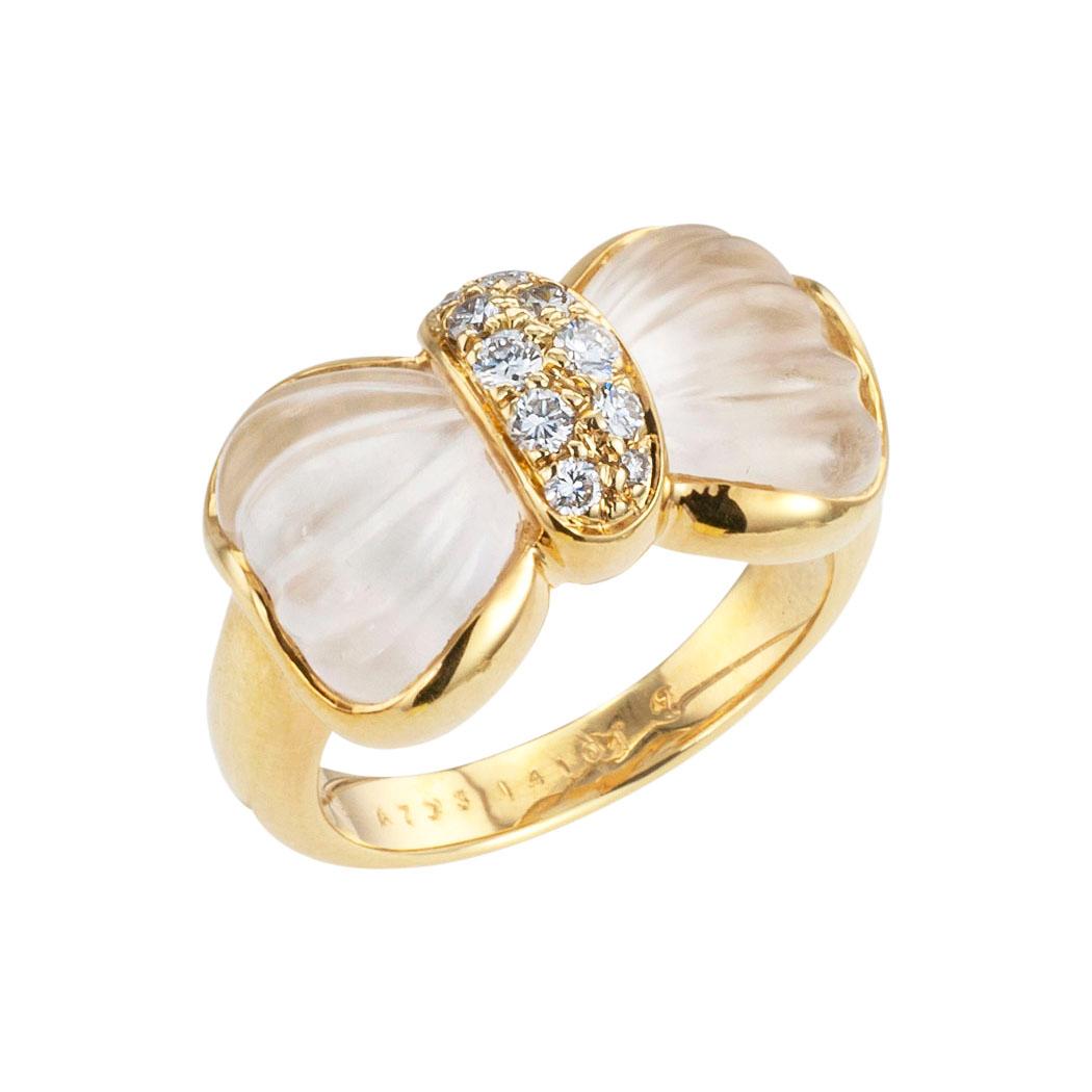 Boucheron diamond carved rock crystal and yellow gold bow ring circa 1990.  Love it because it caught your eye, and we are here to connect you with beautiful and affordable jewelry.  Decorate Yourself!  Simple and concise information you want to