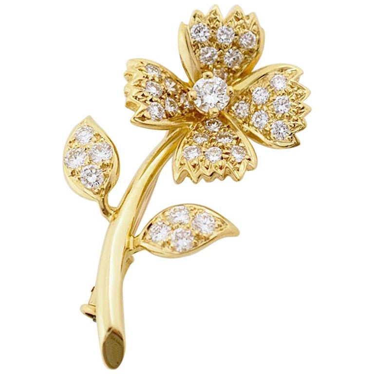 Boucheron Diamond 18 Karat Yellow Gold Flower Brooch at 1stdibs