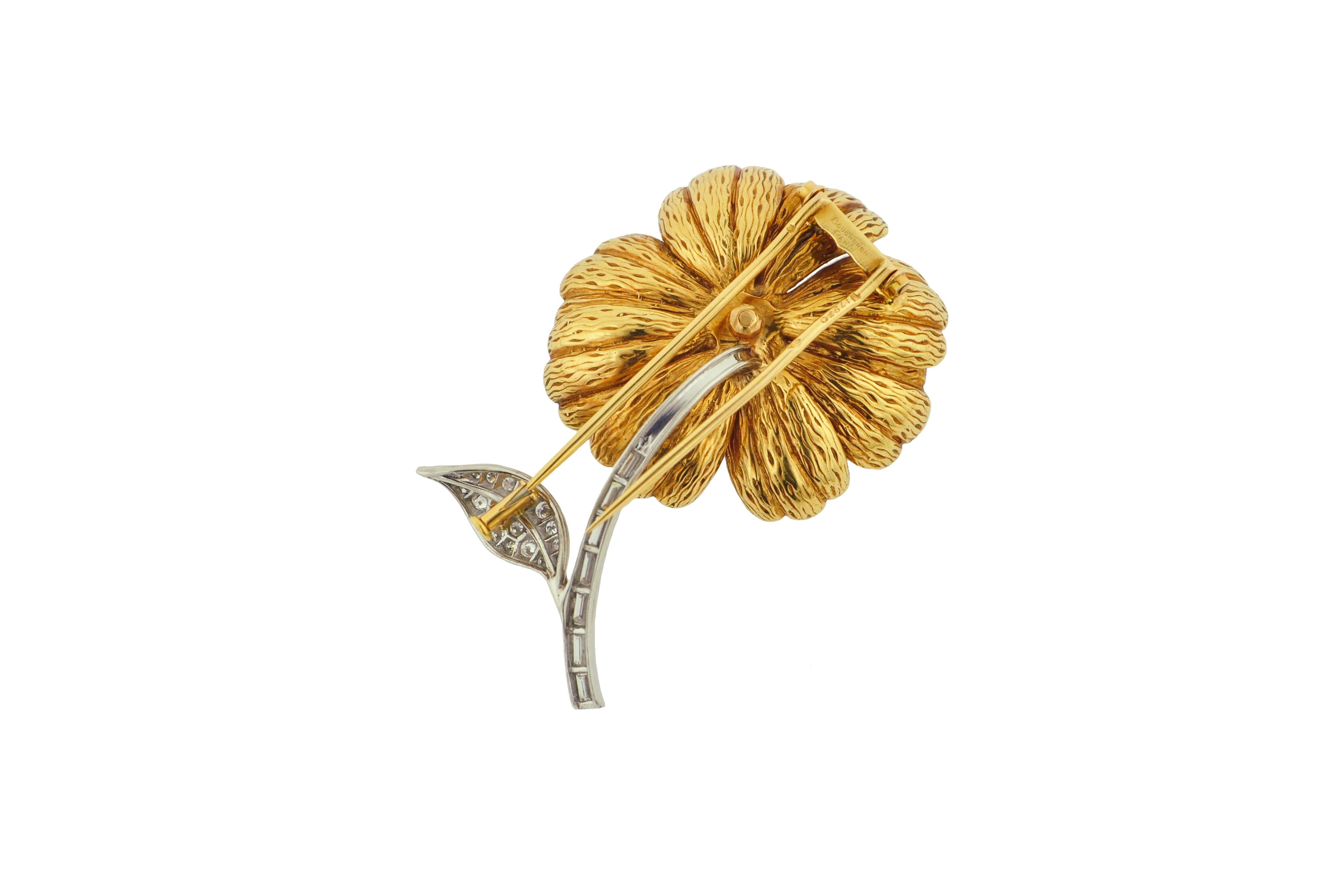 Boucheron Diamond and Gold Flower Brooch For Sale 1