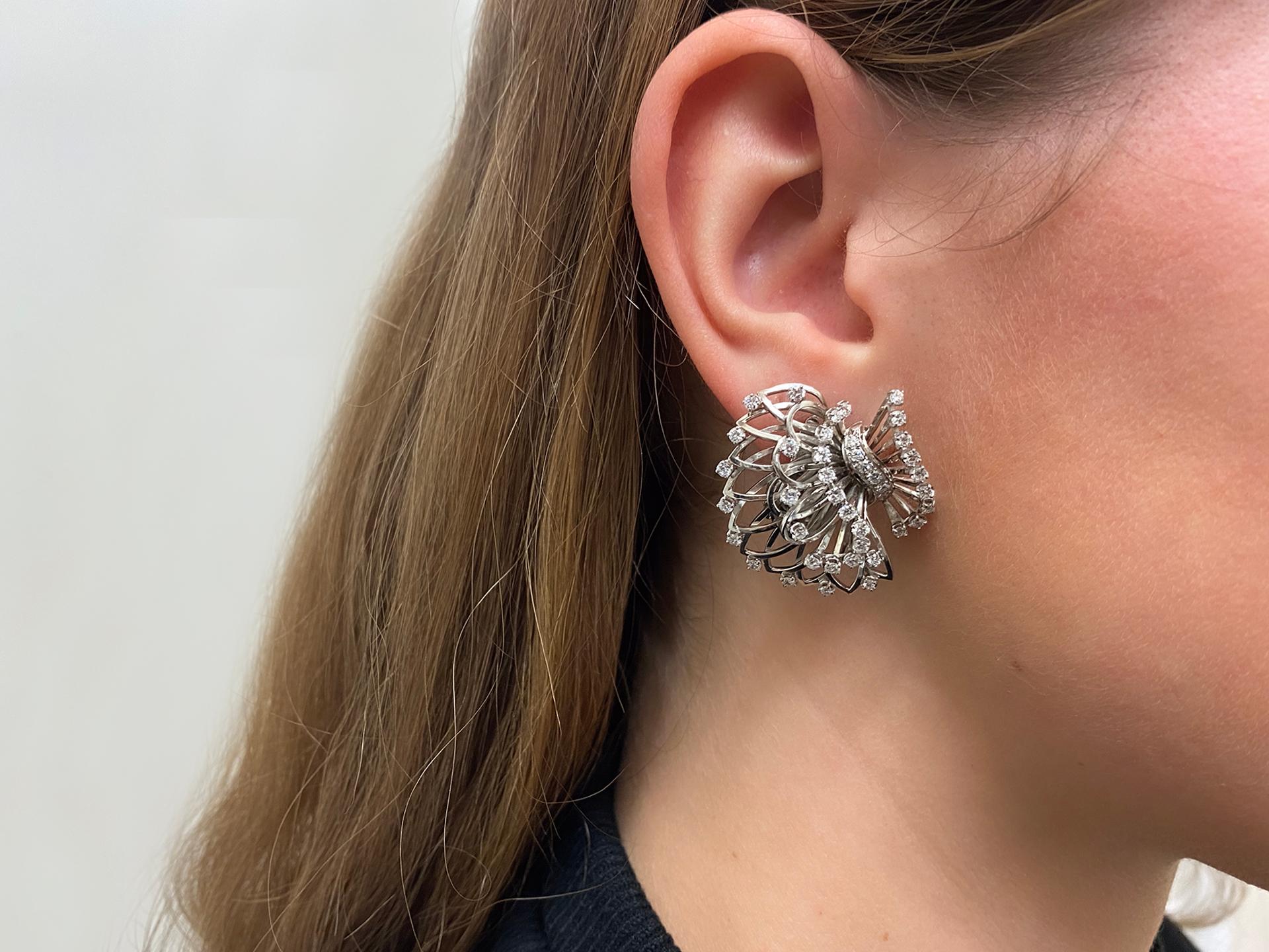 Boucheron Diamant-Ohrringe, französisch, um 1960 für Damen oder Herren im Angebot