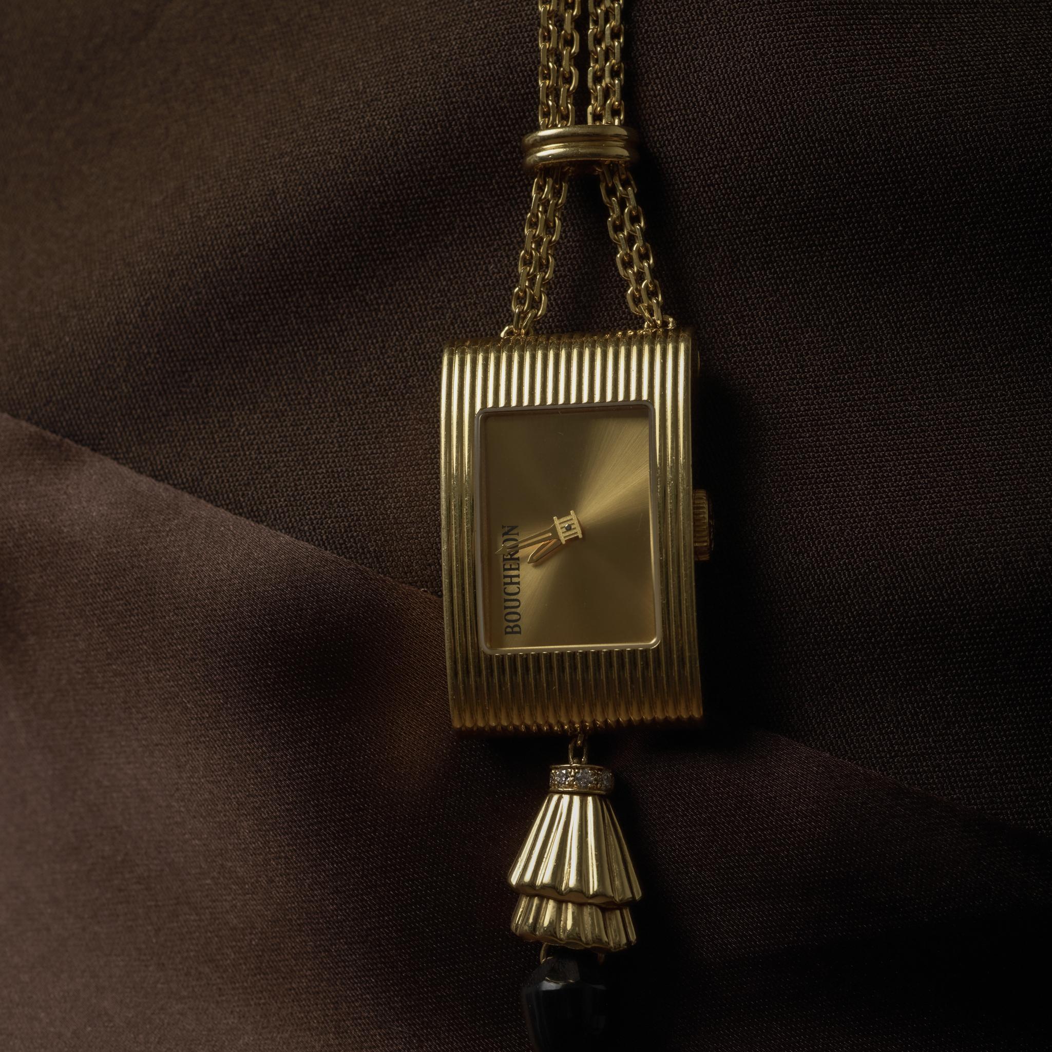 Boucheron collana con diamanti e onice in oro giallo 18 carati Chatelaine in vendita 1