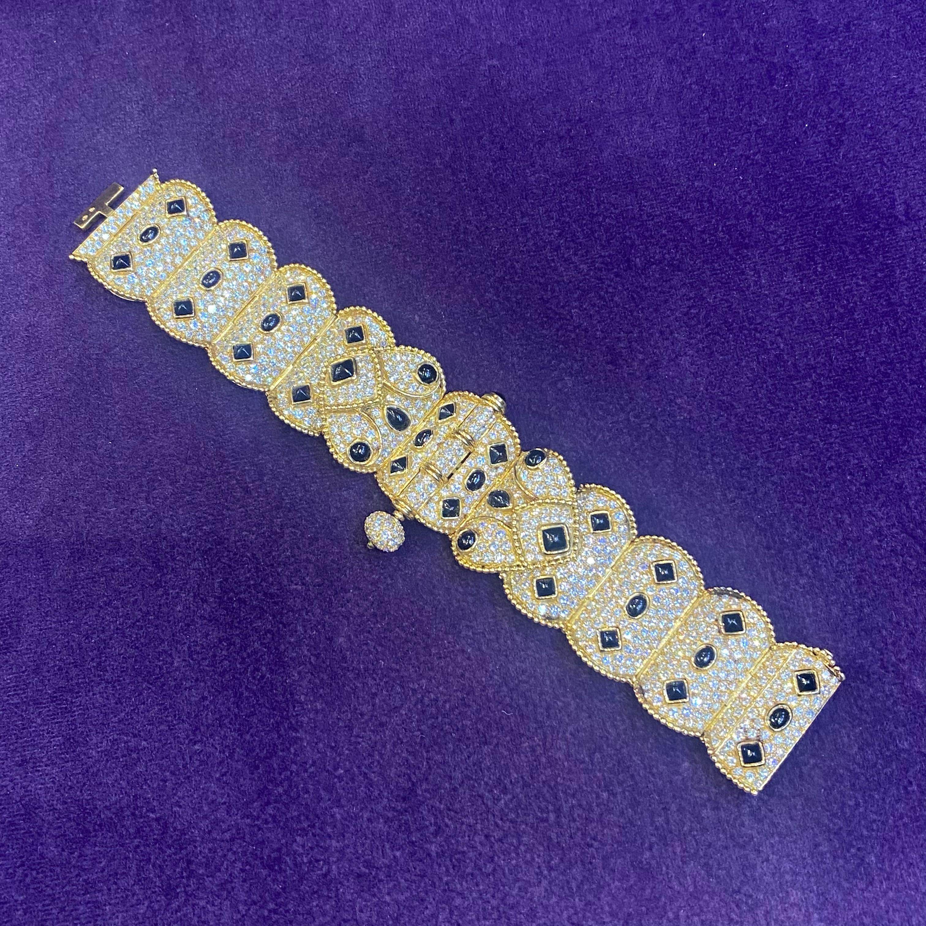 Pulsera de oro con diamantes y ónix Boucheron en venta 1