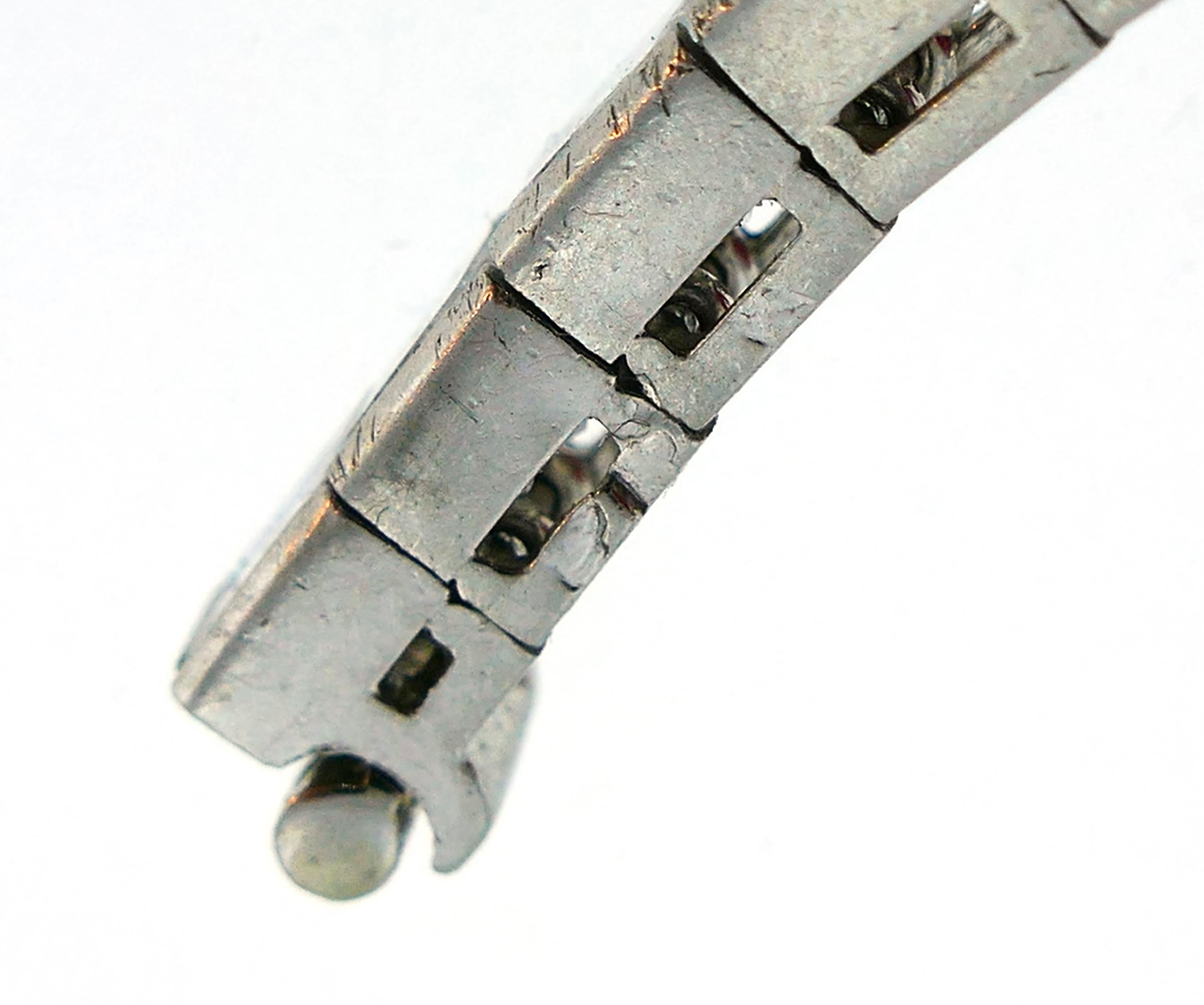 Bracelet ligne de tennis Boucheron en platine et diamants, années 1950 en vente 4