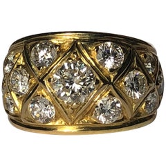 Boucheron Dome White Round Brilliant Cut Diamond Ring 18 Karat Gold 2.50 Carat