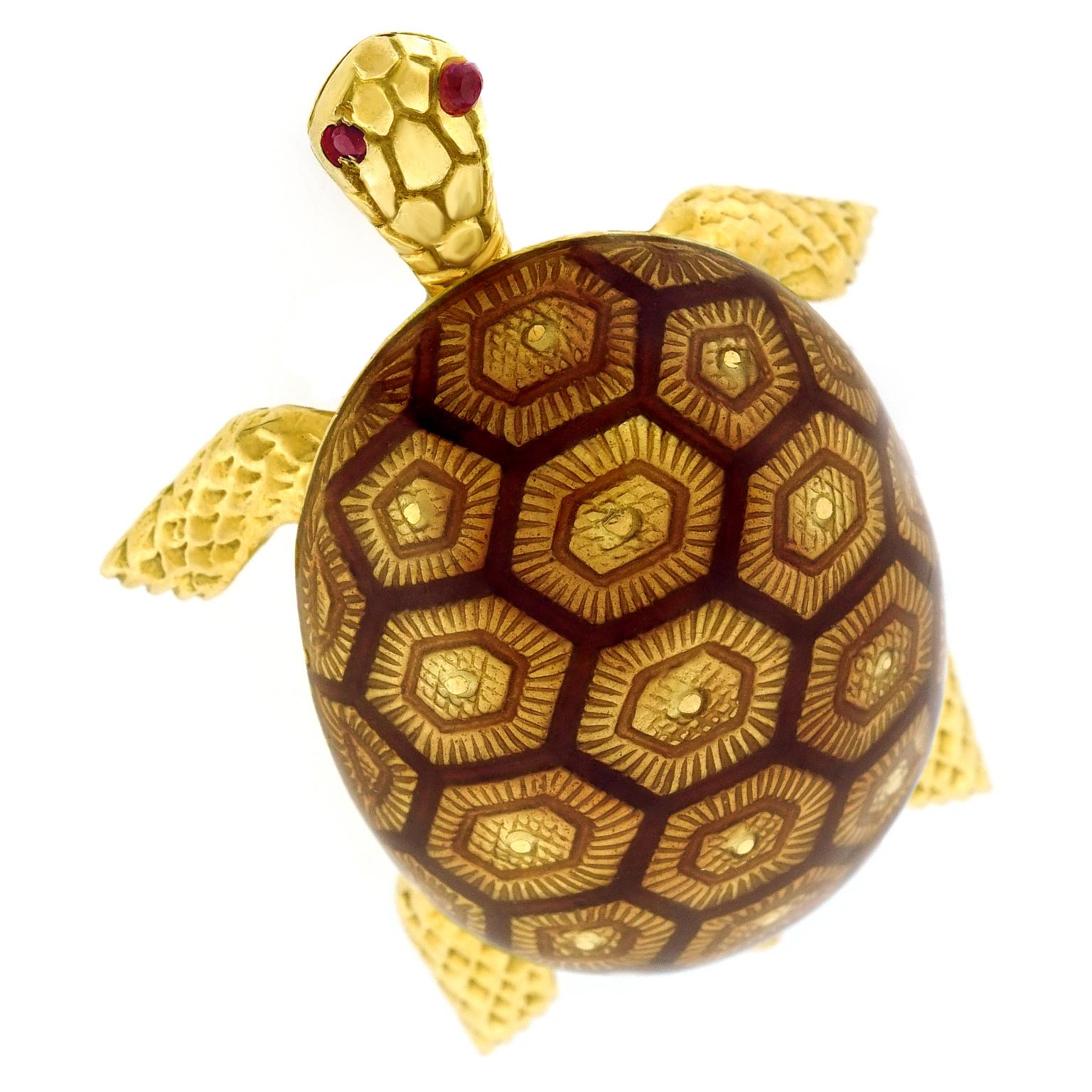 Taille ronde Broche Terrapin émaillée Boucheron en vente