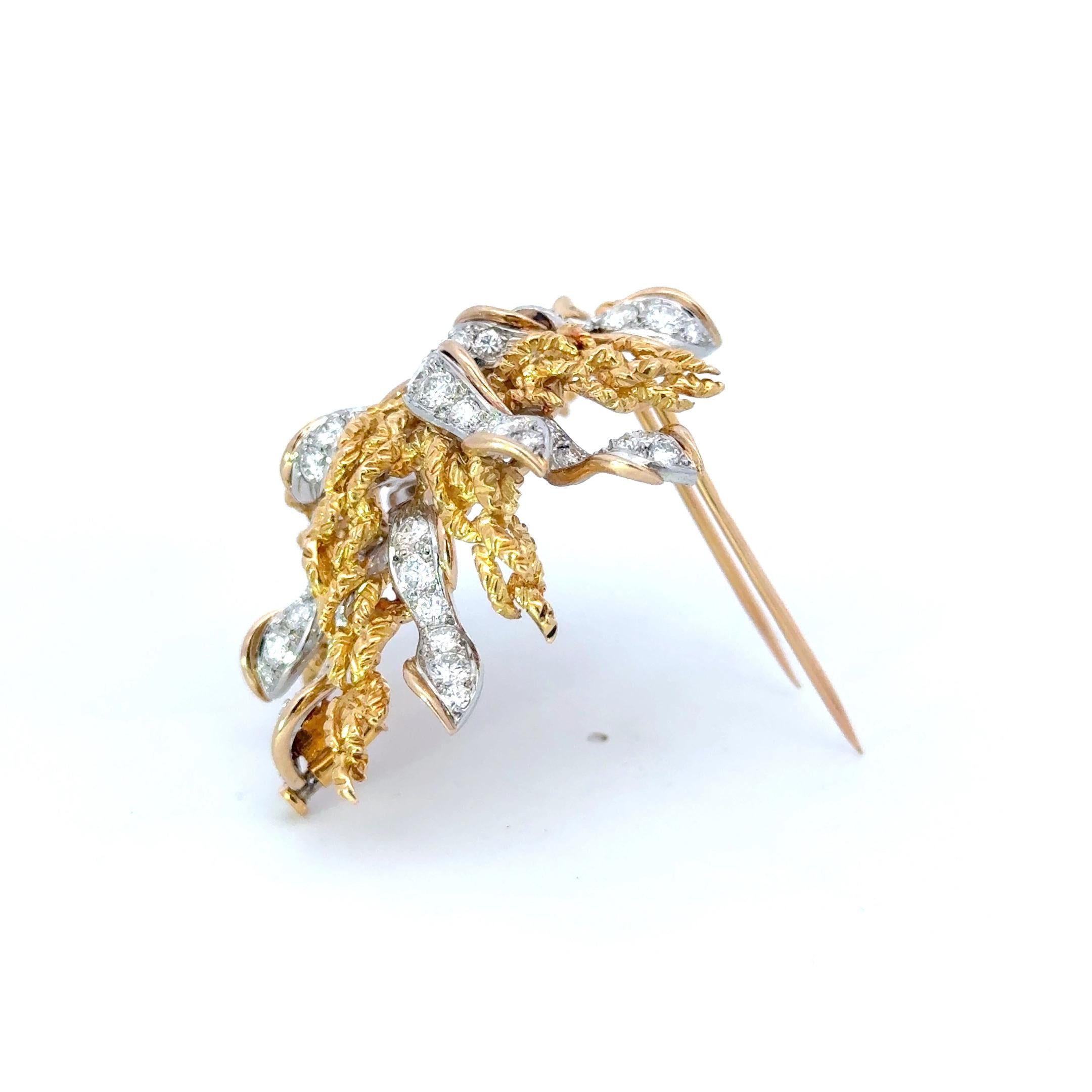 Boucheron geblümte Diamantbrosche 18K Gelbgold/Platininum für Damen oder Herren im Angebot