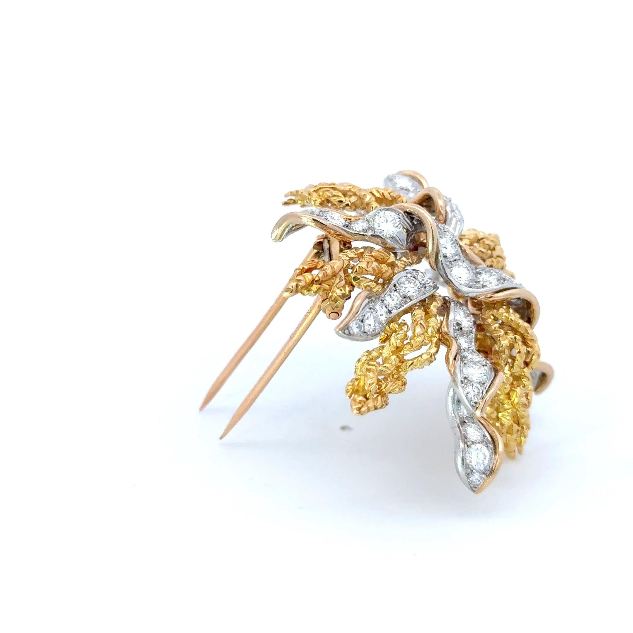Boucheron geblümte Diamantbrosche 18K Gelbgold/Platininum im Angebot 1