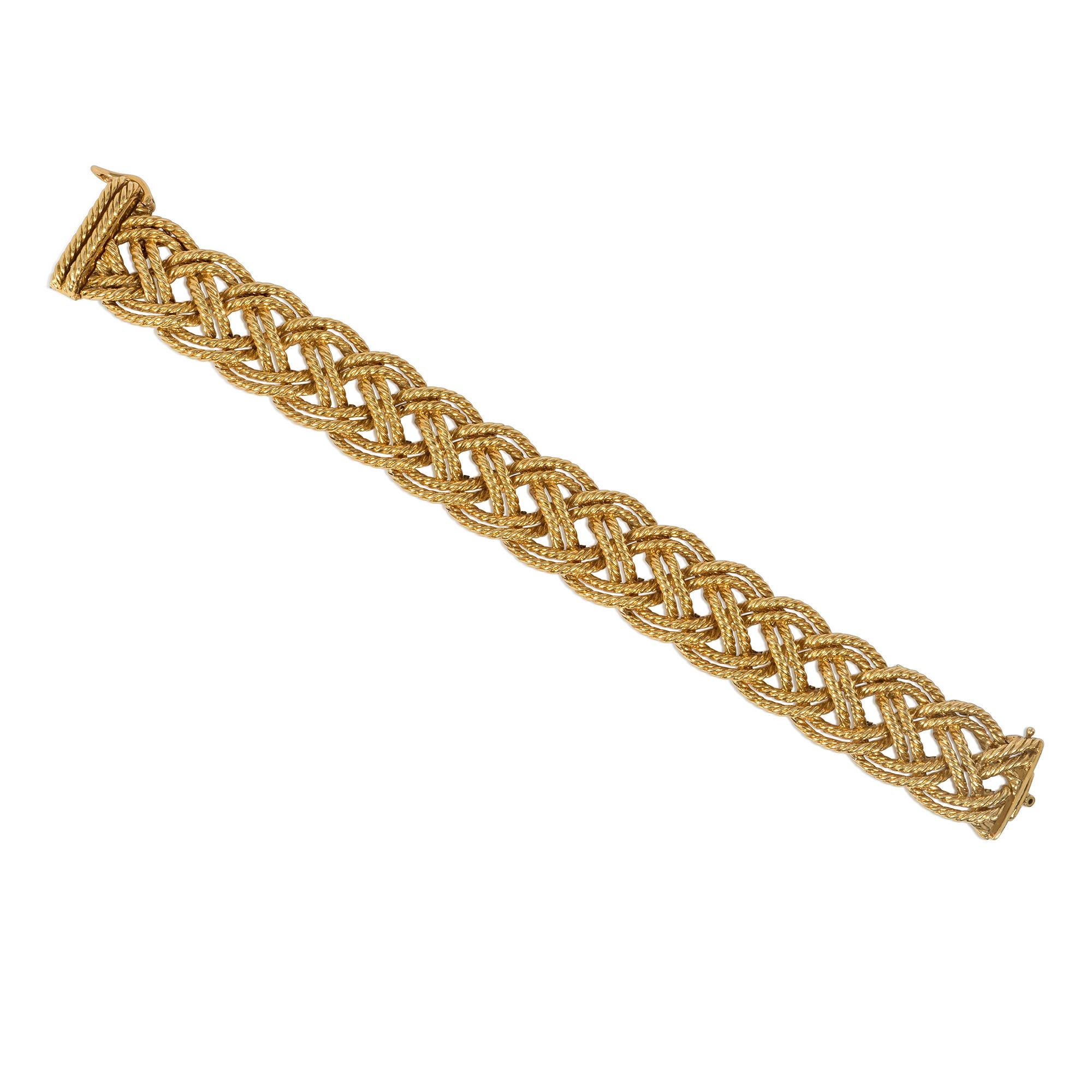 A Mid-Century 1950s gold rope twist bracelet of braided nautical design, in 18k. Boucheron, Paris. #3959

* Includes letter of authenticity for insurance purposes
* Free shipping
* Please do not hesitate to request additional photos of specific