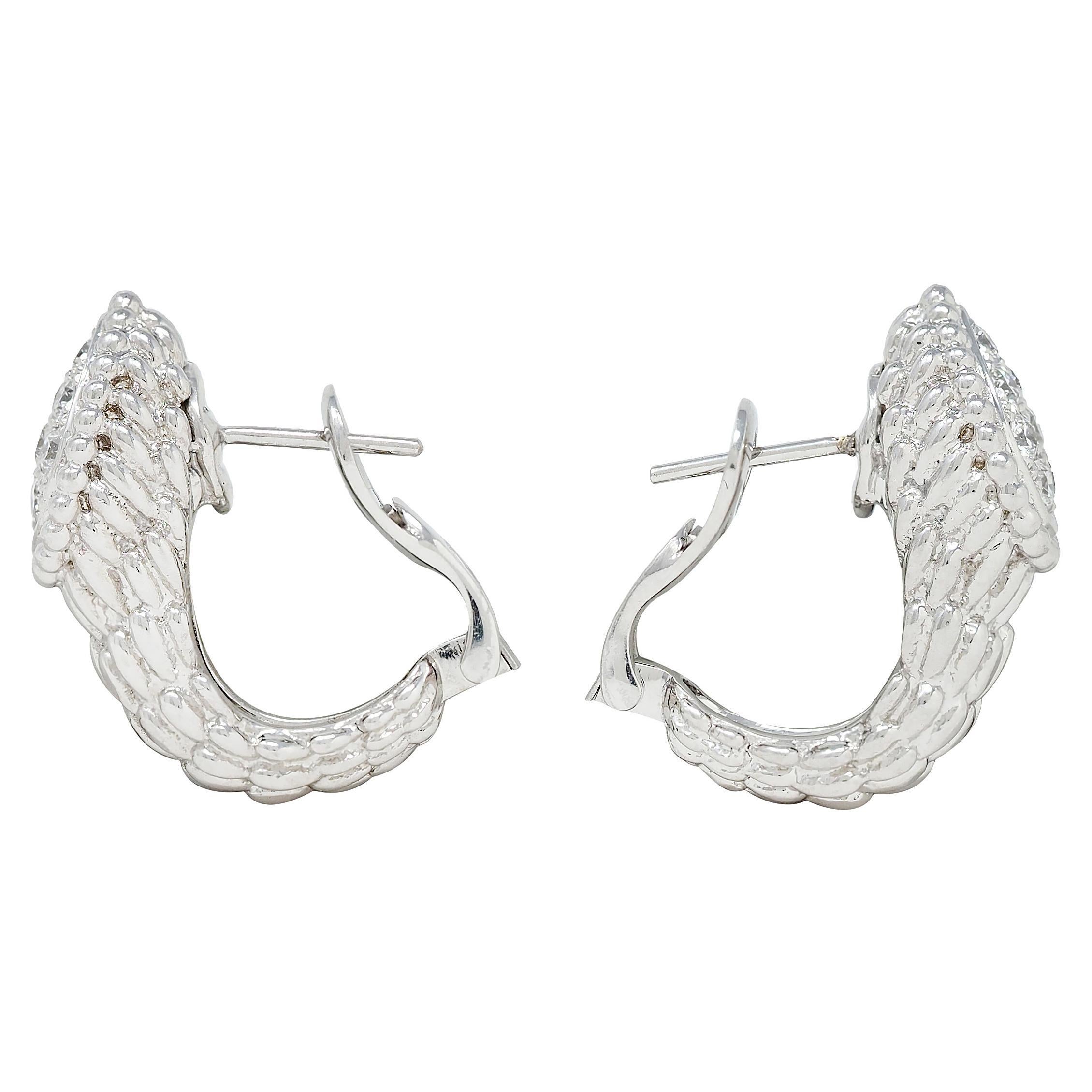 Contemporain Boucheron Boucles d'oreilles Serpent Boheme J en or blanc 18 carats avec diamants français en vente
