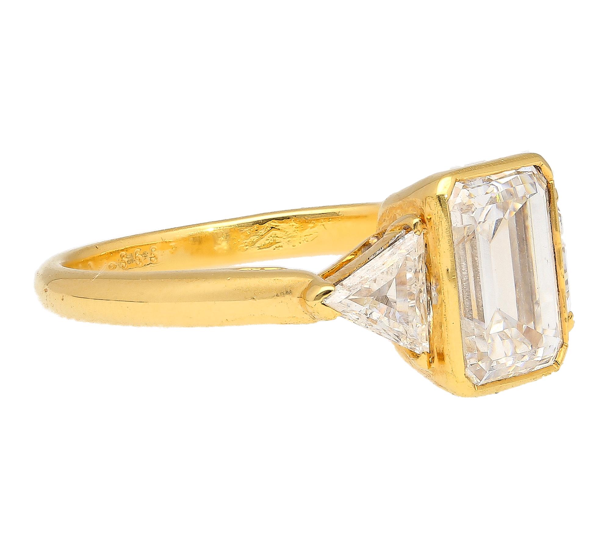 Women's Boucheron GIA Certified 2.09 Carat Emerald Cut Diamond & Trillion 3 Stone Ring For Sale