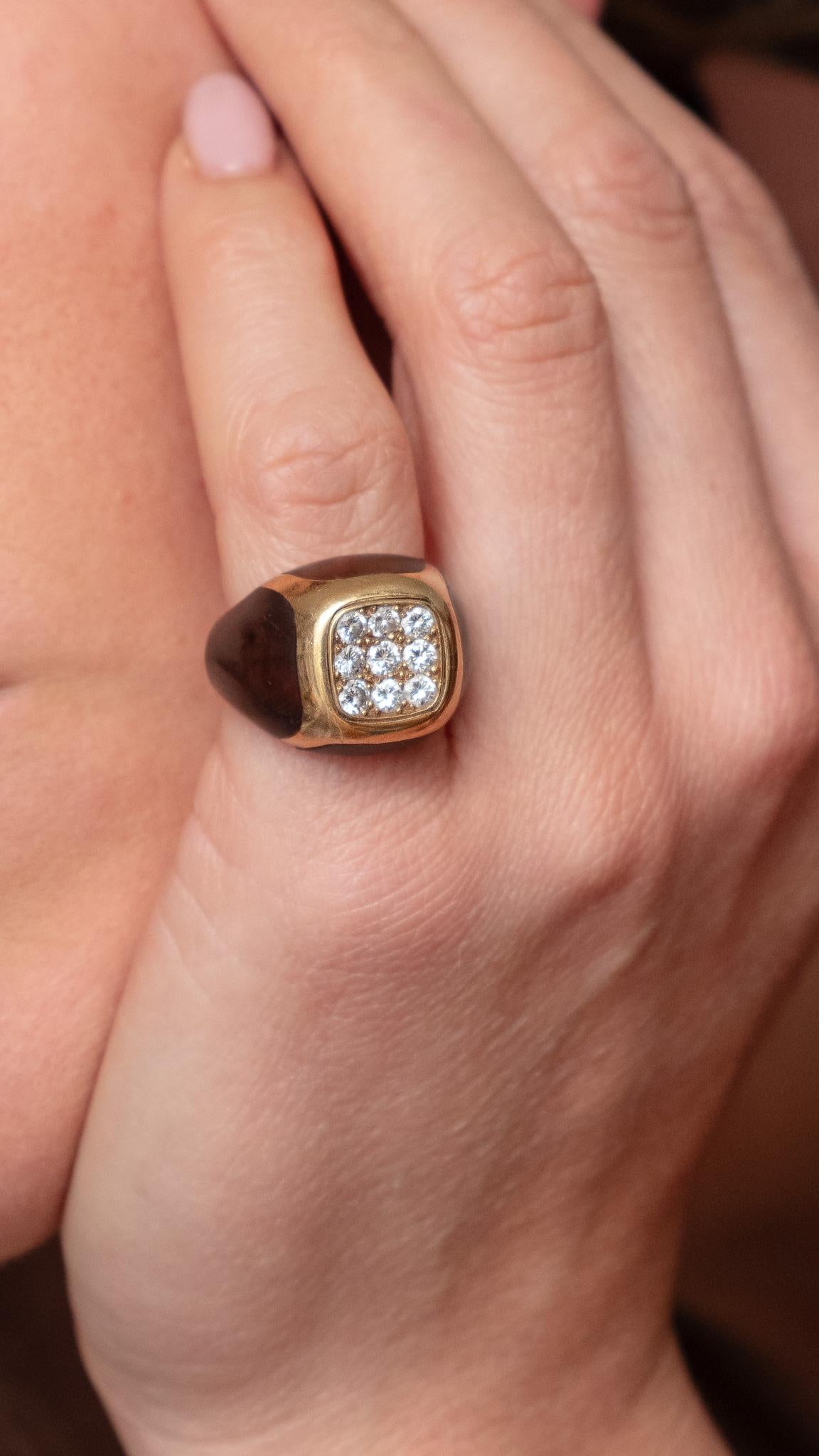 Anello in oro e diamanti Boucheron In condizioni ottime in vendita a Amsterdam, NL