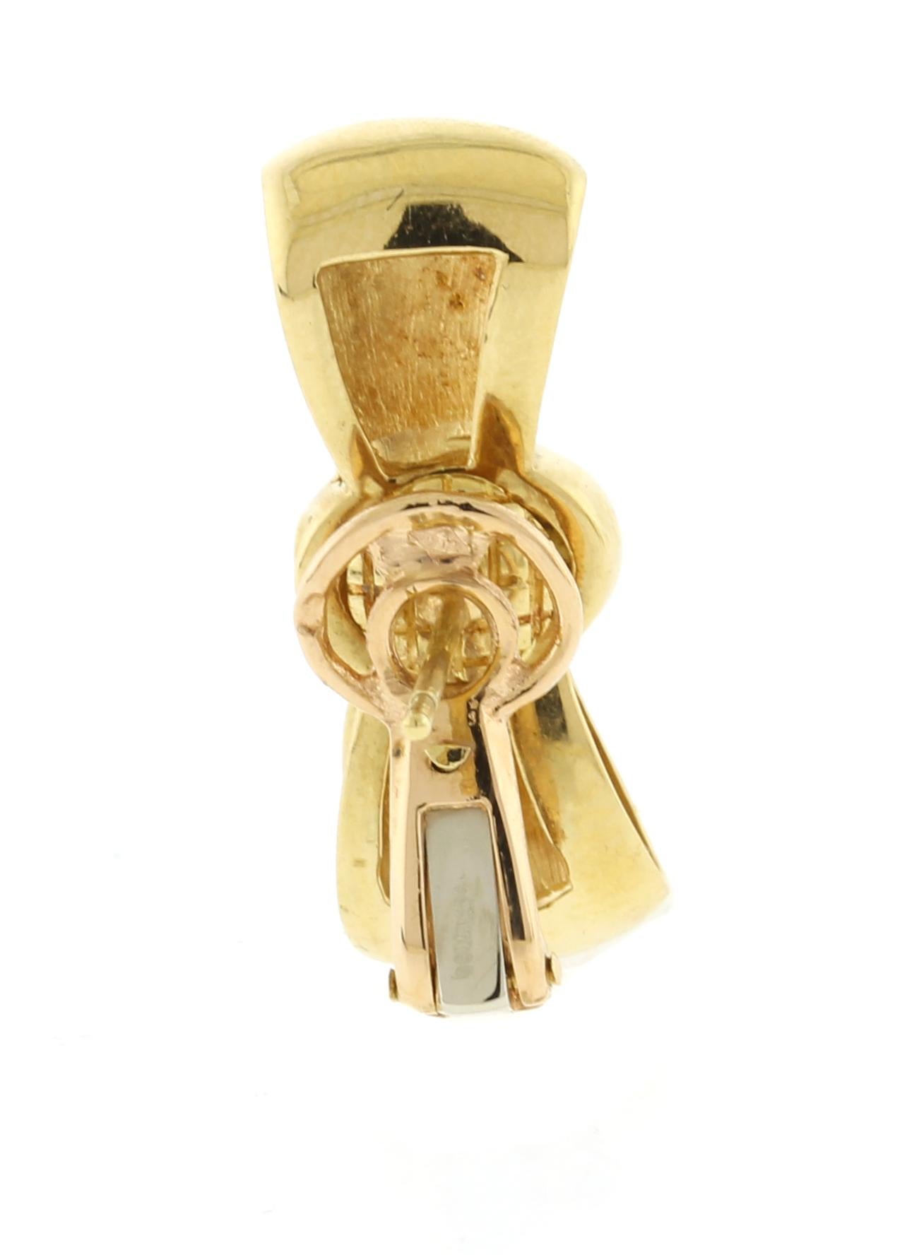 Orecchini con fiocco in oro di Boucheron in vendita 2