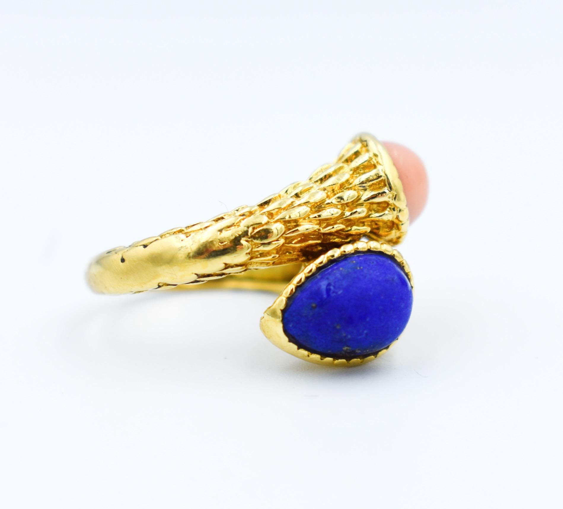 Cabochon Boucheron gold, coral and lapis lazuli bohemian snake ring - Vintage ring