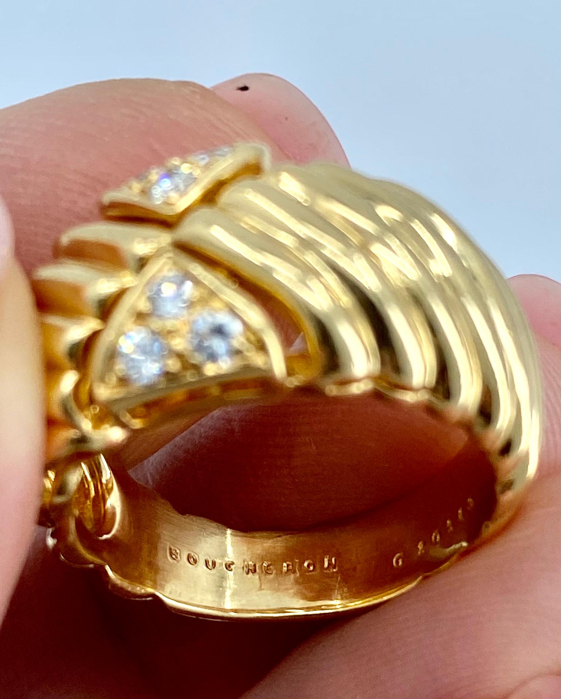 Round Cut Boucheron Gold Diamond Ring For Sale