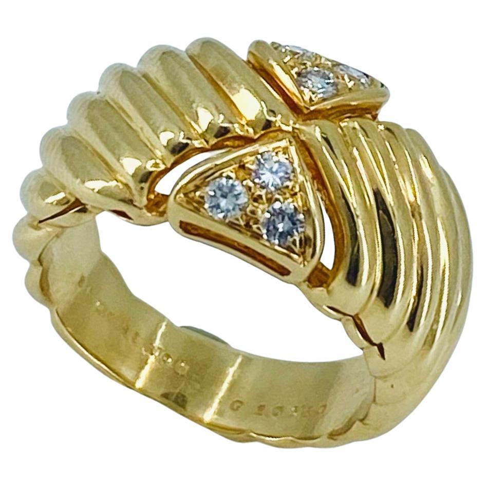 Boucheron Goldring mit Diamanten im Angebot