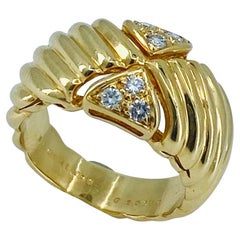 Boucheron Goldring mit Diamanten