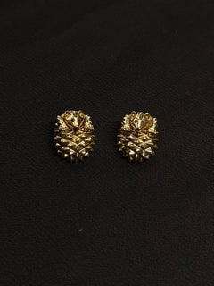 Boucheron Hans the Hedgehog Ruby Eyes 18K Yellow Gold Chain Pendant Earrings