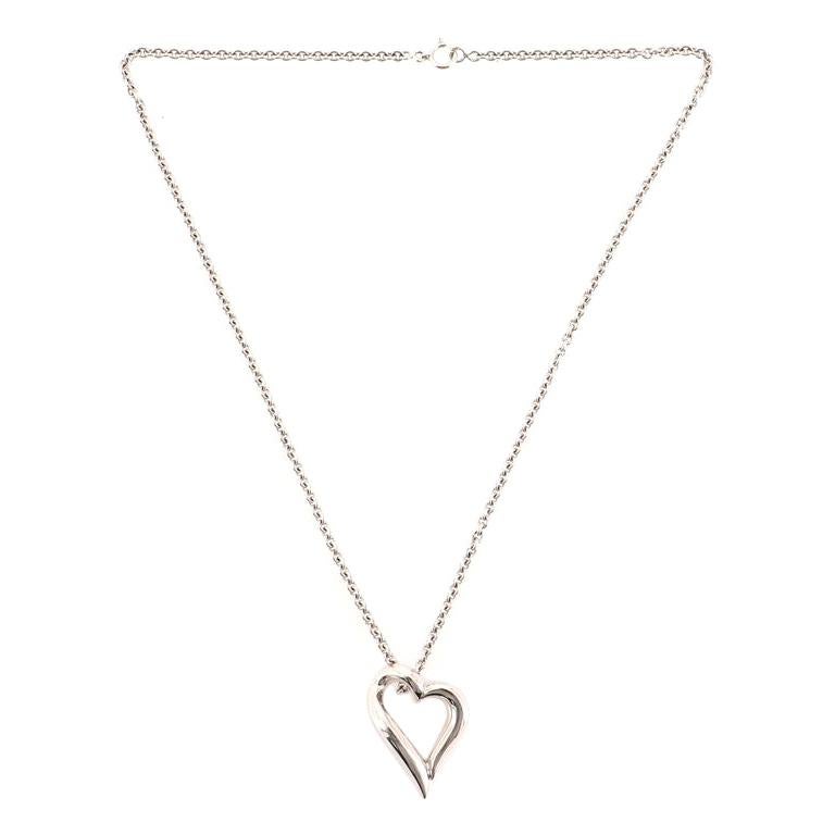 Boucheron Heart Pendant Necklace 18 Karat White Gold