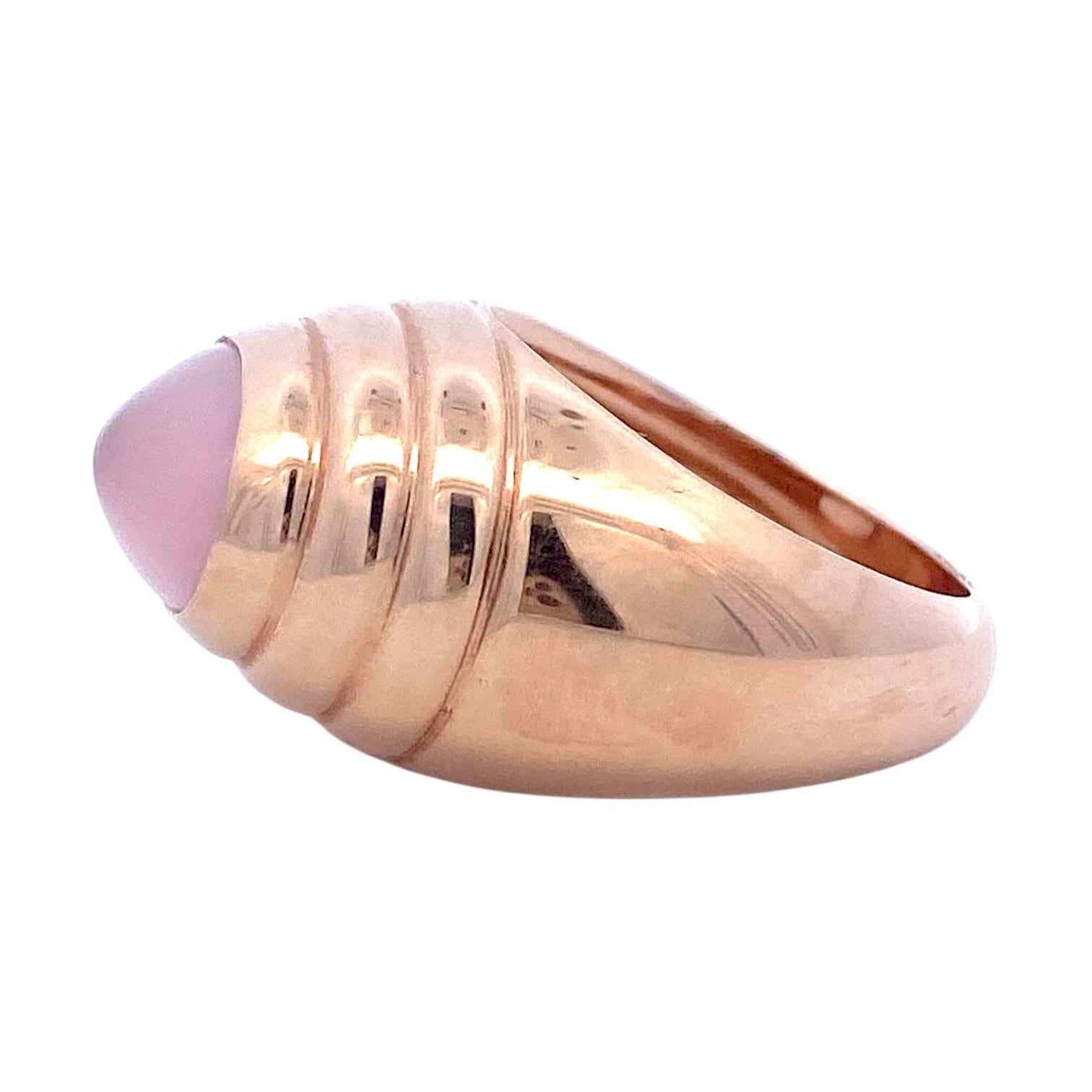 Contemporaneo Anello Boucheron Jaipur in oro rosa 18 carati al quarzo rosa in vendita
