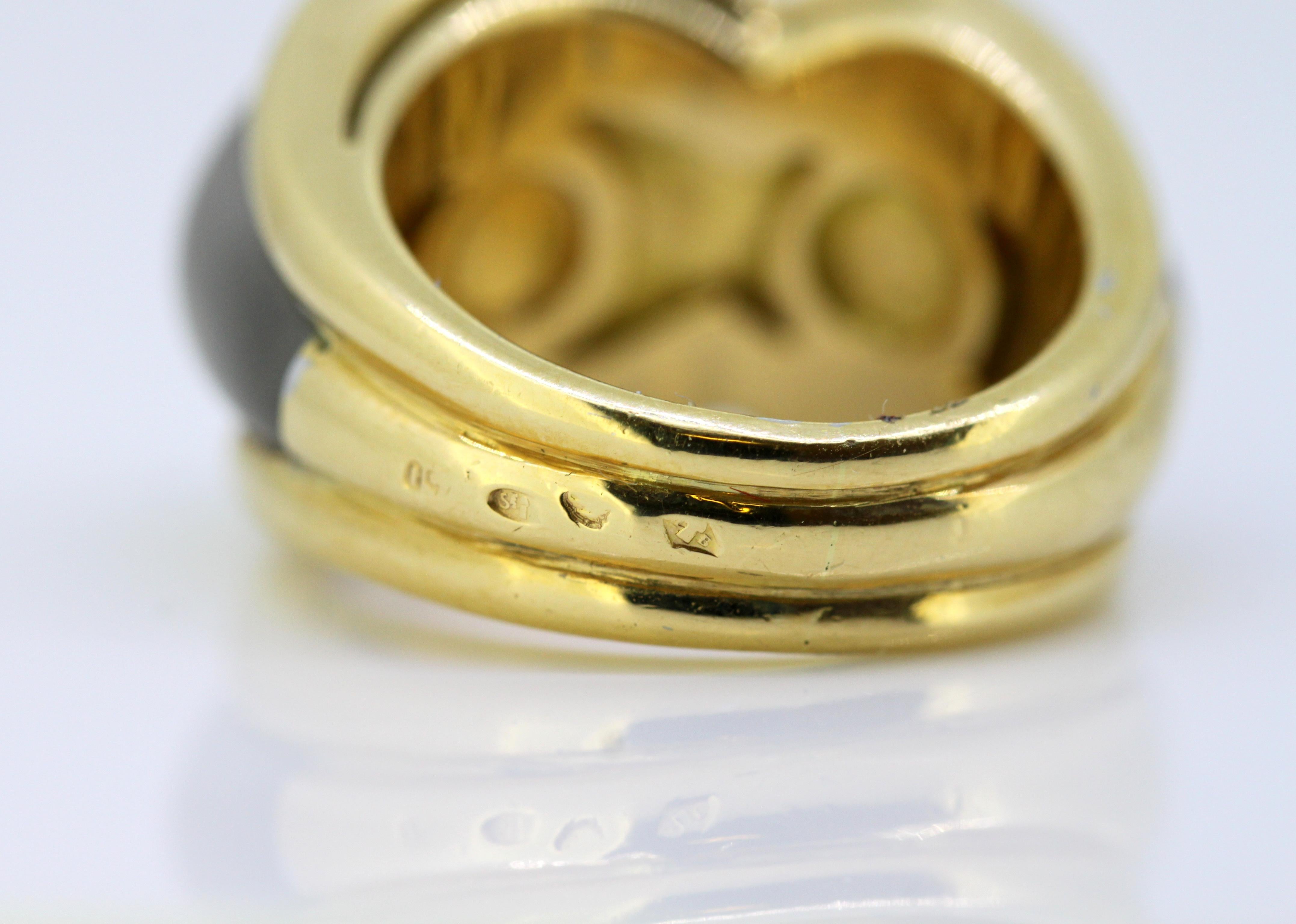 Boucheron Ladies 18 Karat Gold Ring with Diamonds and Quartz 3