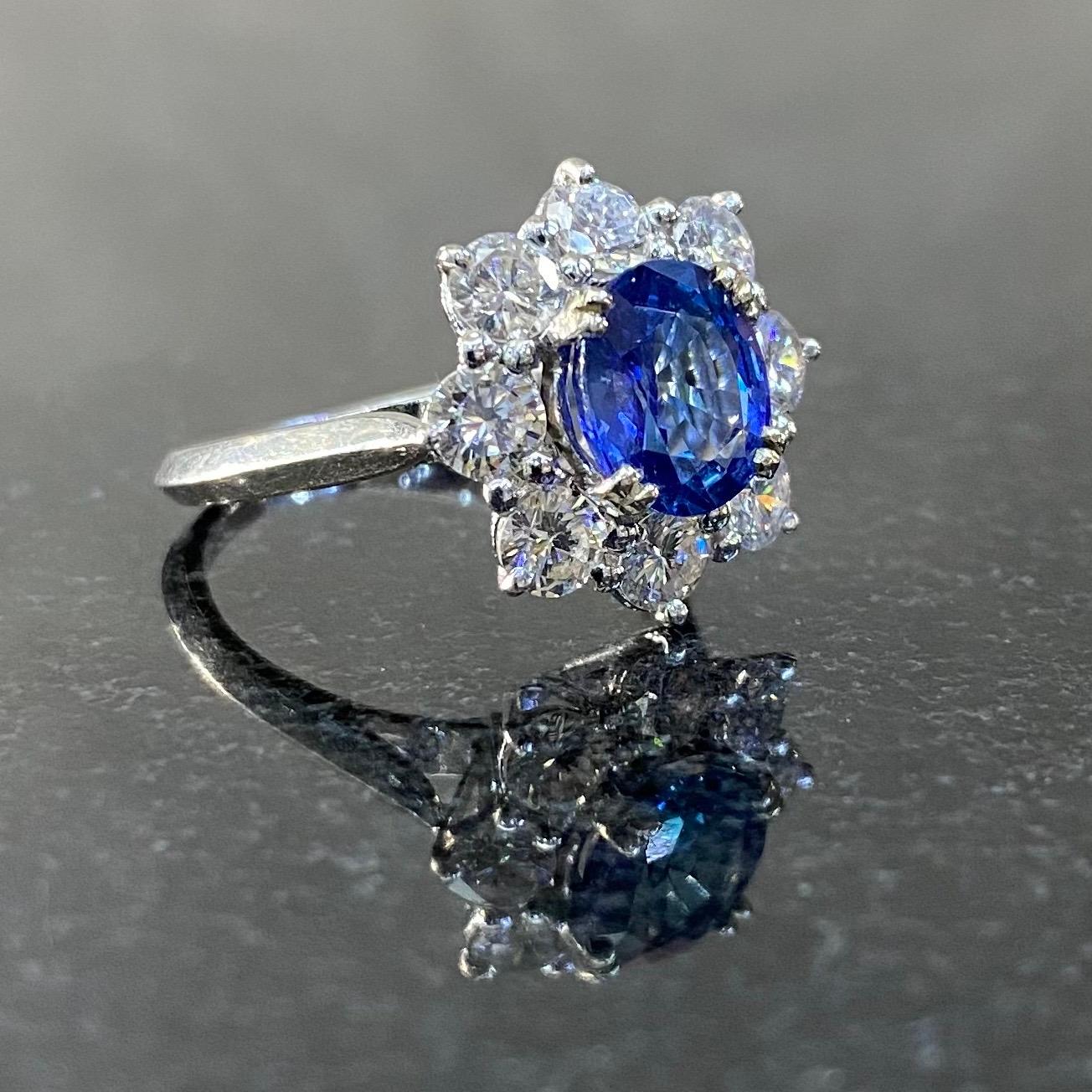 Boucheron Mid-Century Ceylon Sapphire Diamond Cluster Engagement Ring White Gold For Sale 6