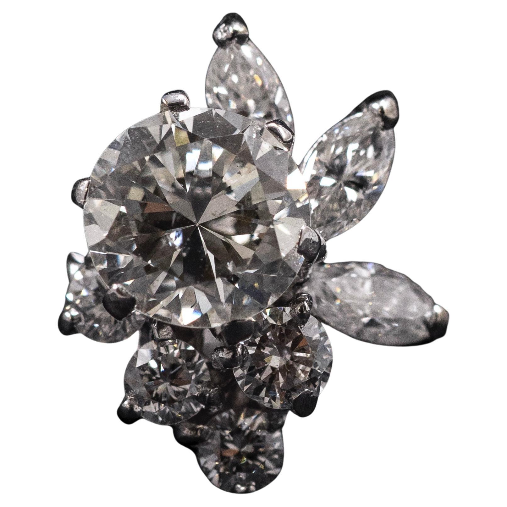 Boucheron Mid-Century Diamond Floral Cocktail Ring Oro bianco Francese 1950s 1960s in vendita