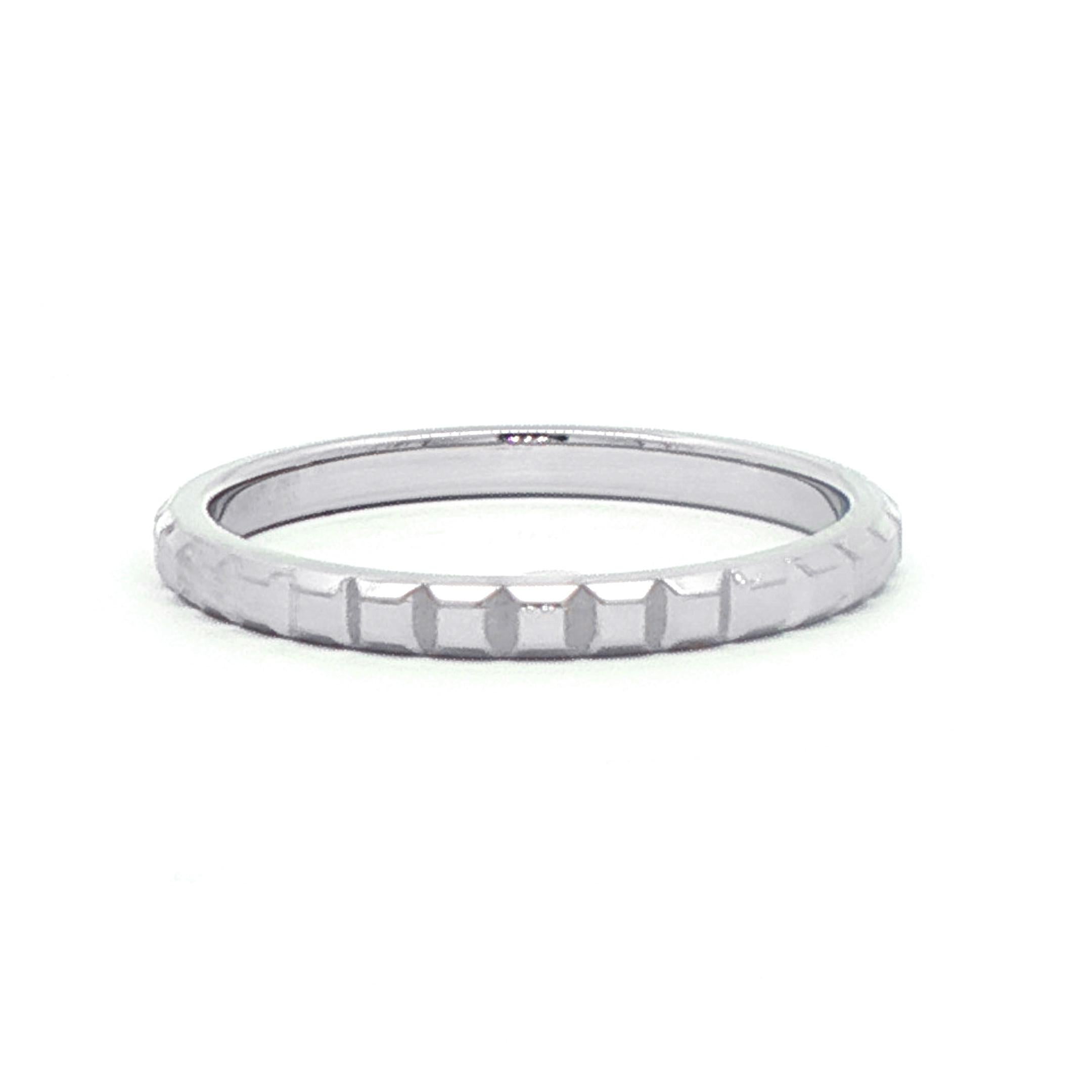 Boucheron Mini Clou de Paris Platinum Ring in vendita 1