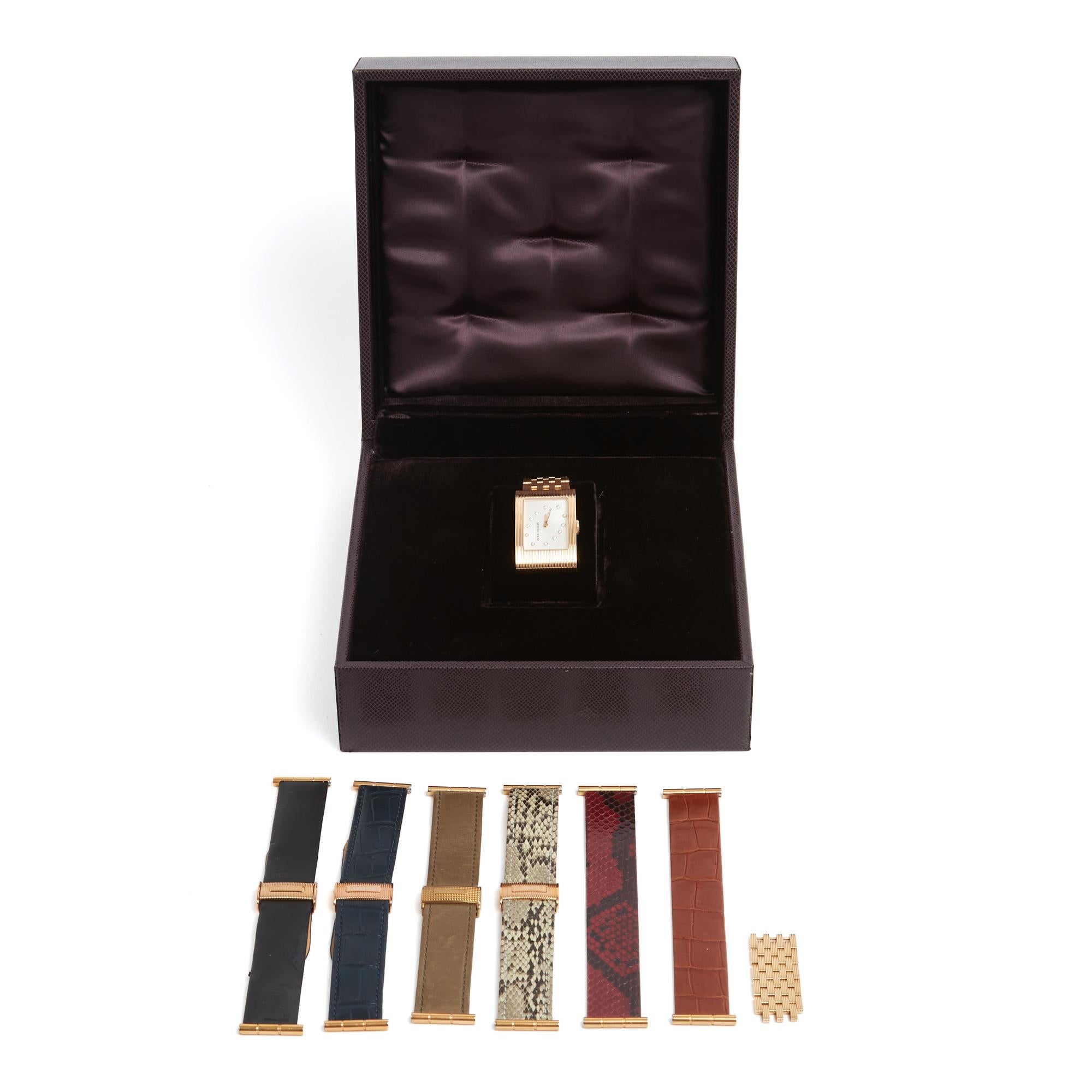 Montre Grand Modèle Grand Modèle à quartz Diamants Boucheron en vente 4