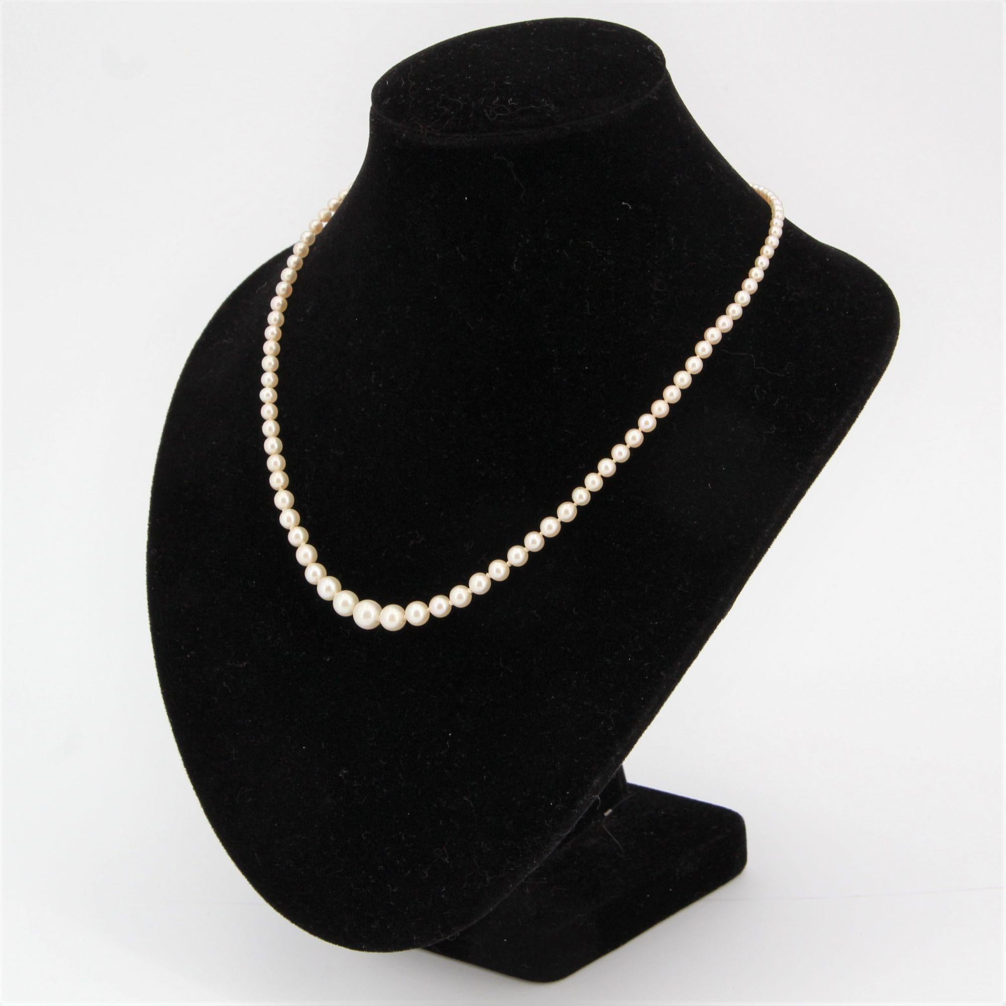 Bead Boucheron Natural Pearl Certified Diamonds 18 Karat White Gold Clasp Necklace