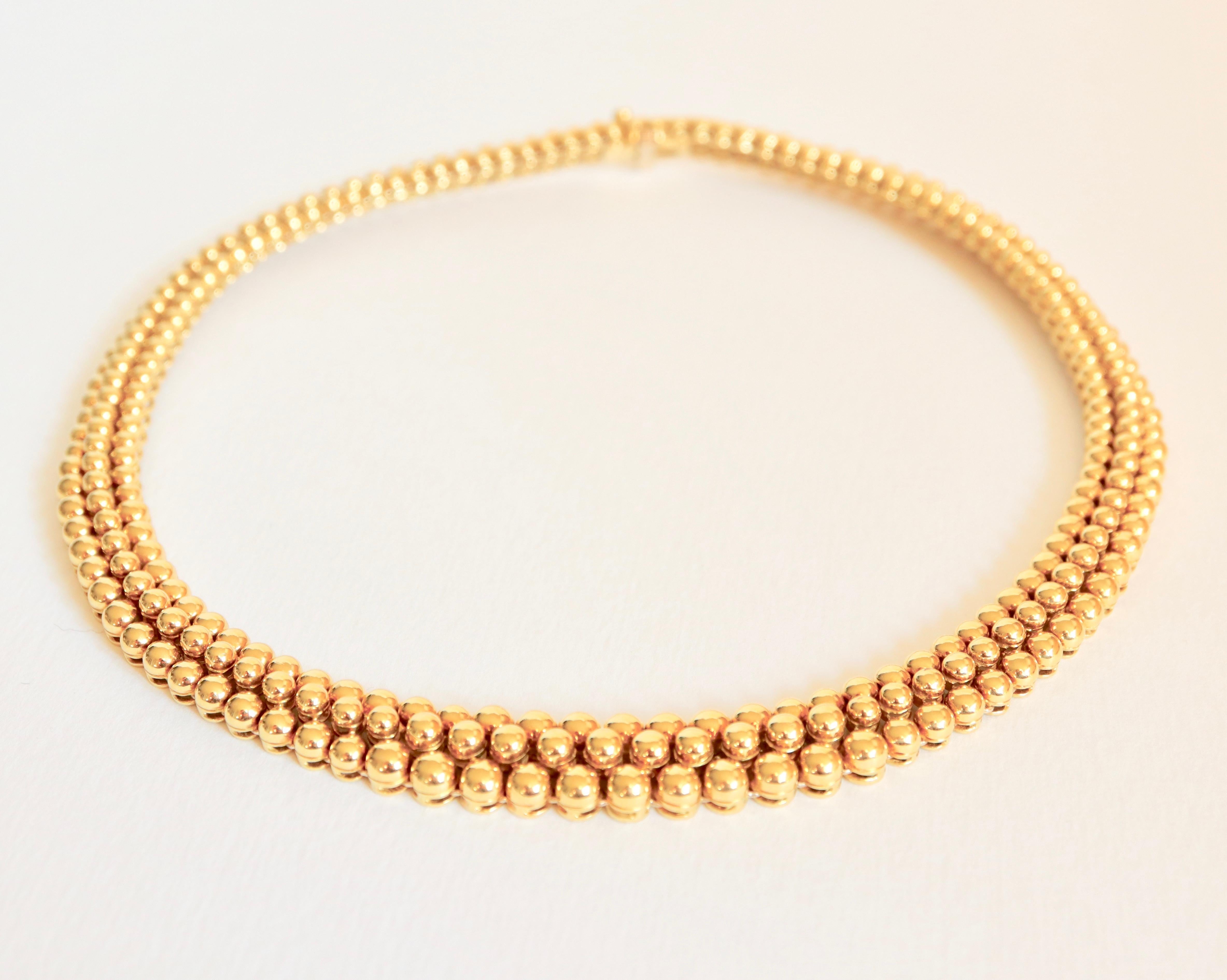 Collana Boucheron in oro giallo 18 carati Palle d'oro in vendita 1