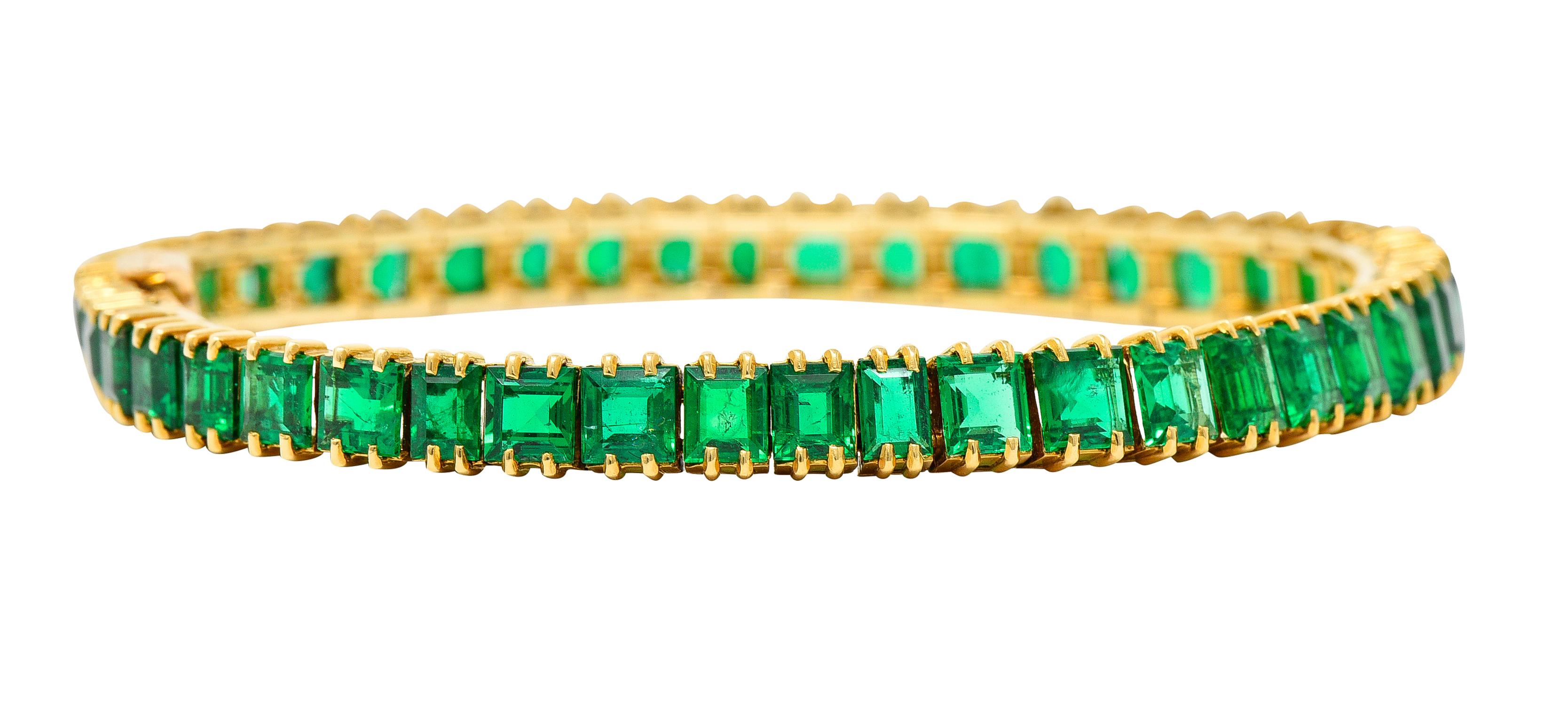 Emerald Cut Boucheron Paris 12.50 Carats Emerald 18 Karat Yellow Gold Gemstone Line Bracelet