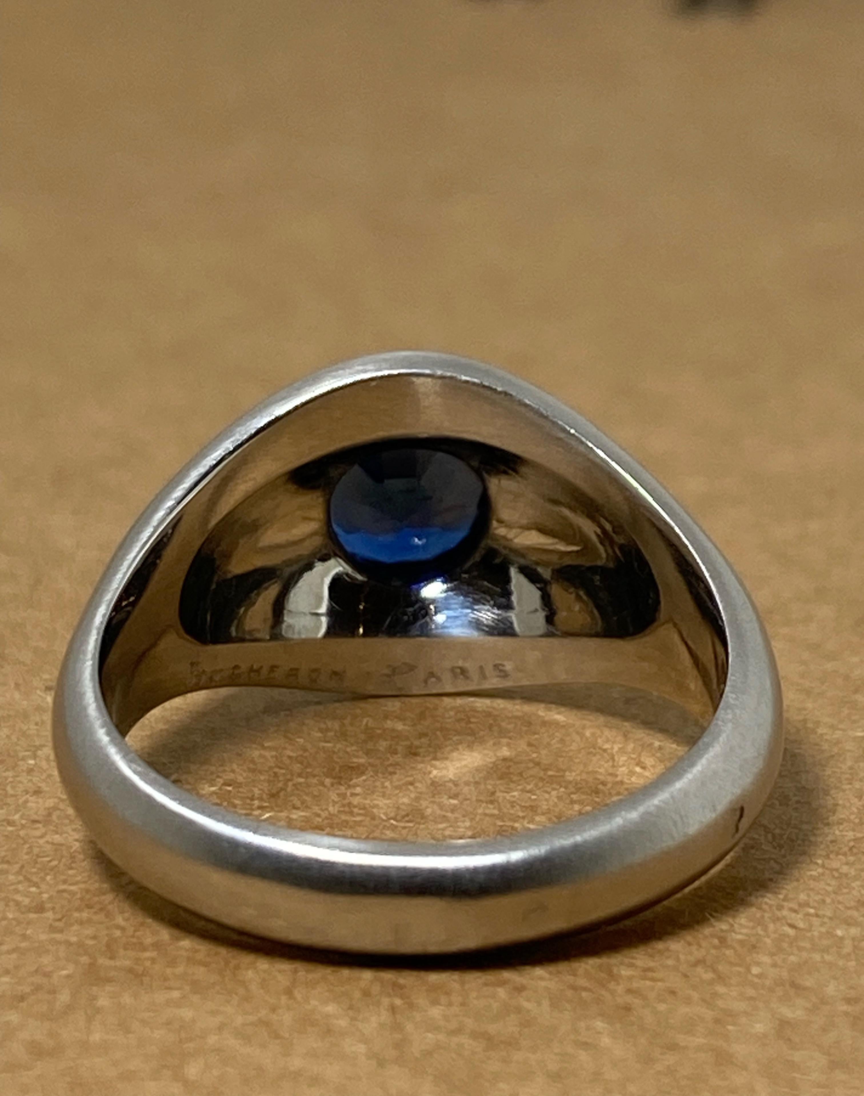 Boucheron París Anillo de sello de platino con zafiro natural de Camboya (Pailin) de 1,30 ct. en venta 1