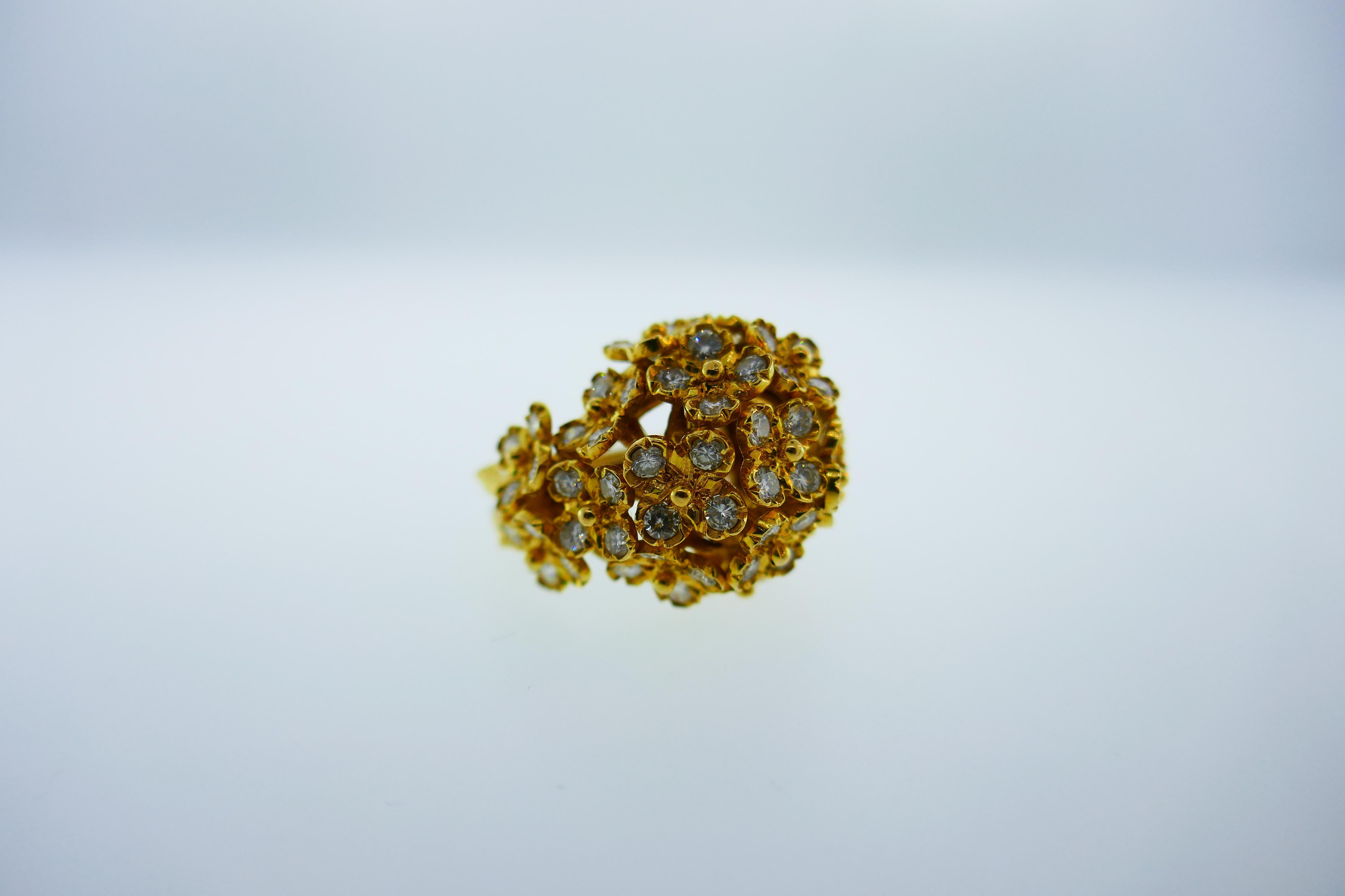 Boucheron Paris 18 Karat Yellow Gold and Diamond Bombe Ring Vintage, circa 1980s 4